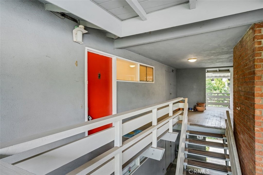 Pasadena, California, 91107, United States, 2 Bedrooms Bedrooms, ,2 BathroomsBathrooms,Residential,For Sale,1896014