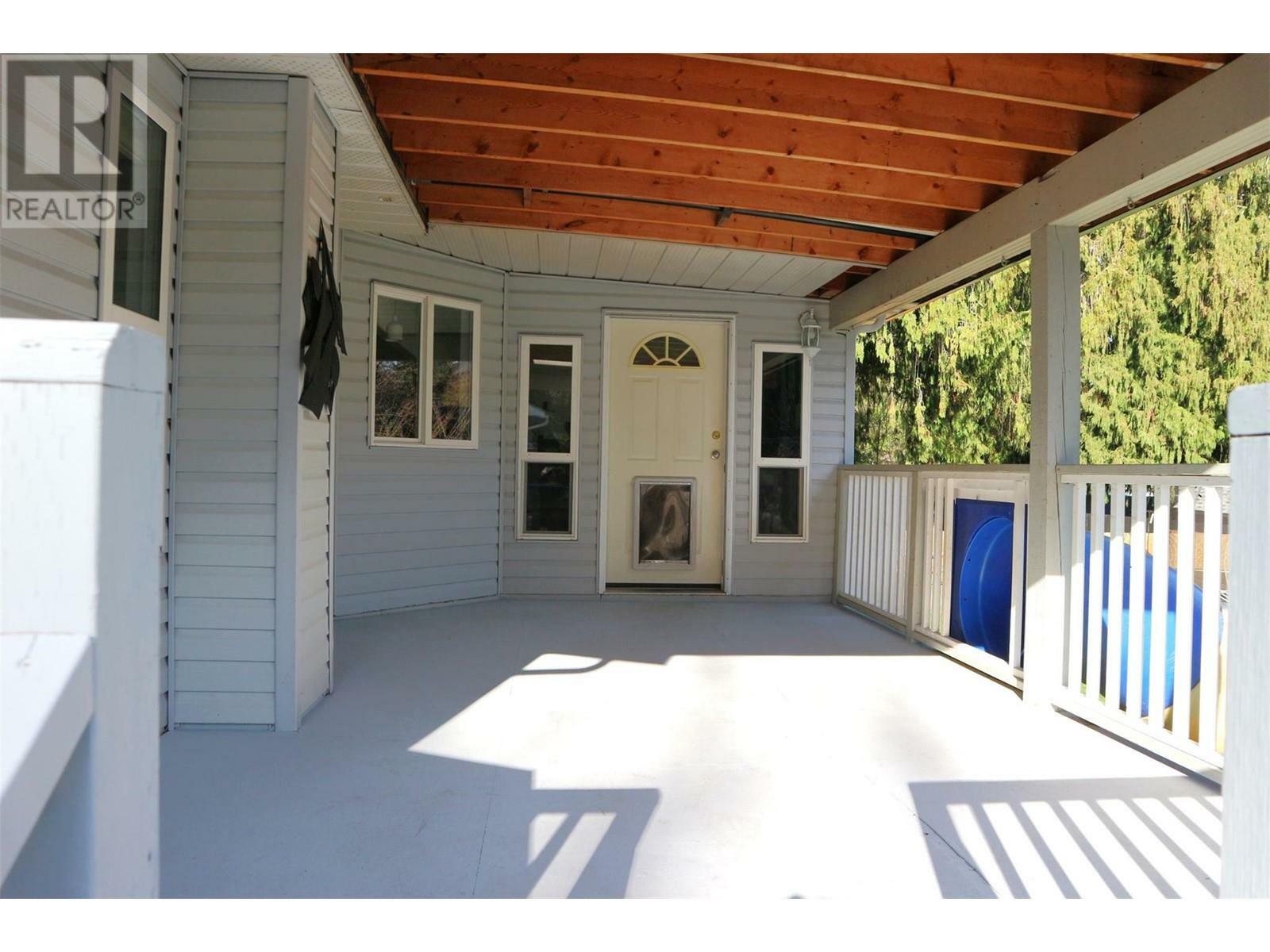 SICAMOUS, British Columbia, V0E 2V1, CA, 5 Bedrooms Bedrooms, ,2 BathroomsBathrooms,Residential,For Sale,1838674