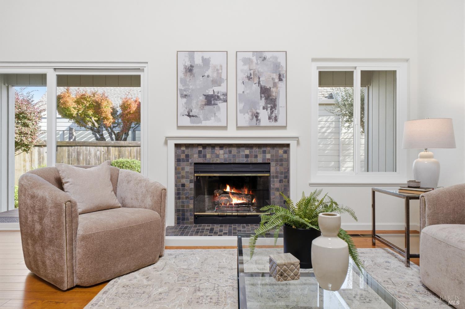 Sonoma, California, 95476, United States, 2 Bedrooms Bedrooms, ,2 BathroomsBathrooms,Residential,For Sale,2001950