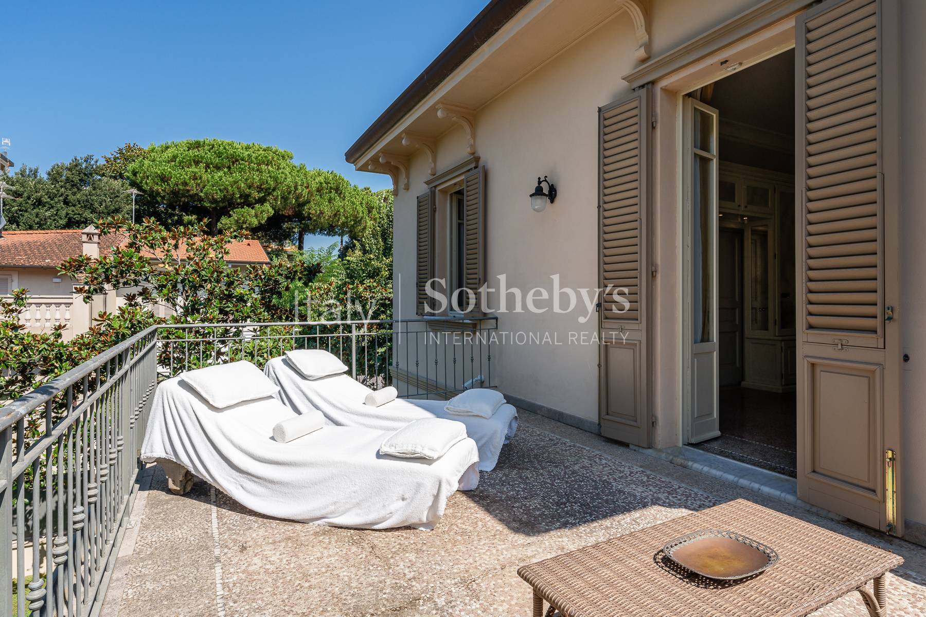 Elegant villa with dépendance in Forte dei Marmi - 物件實景