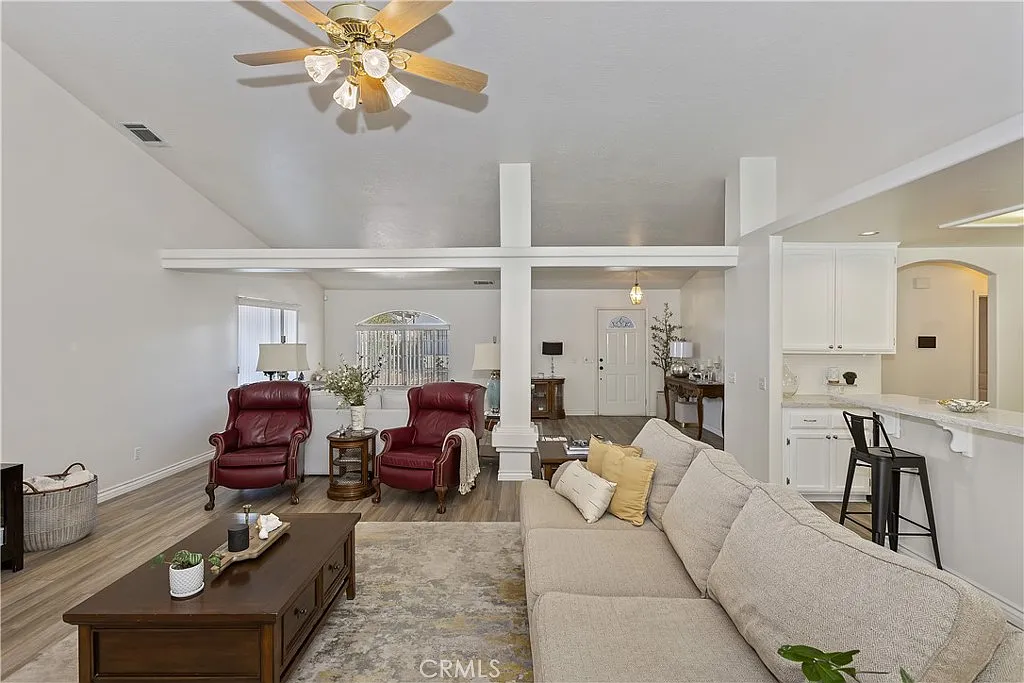 Victorvile, California, 92395, United States, 4 Bedrooms Bedrooms, ,2 BathroomsBathrooms,Residential,For Sale,1978607