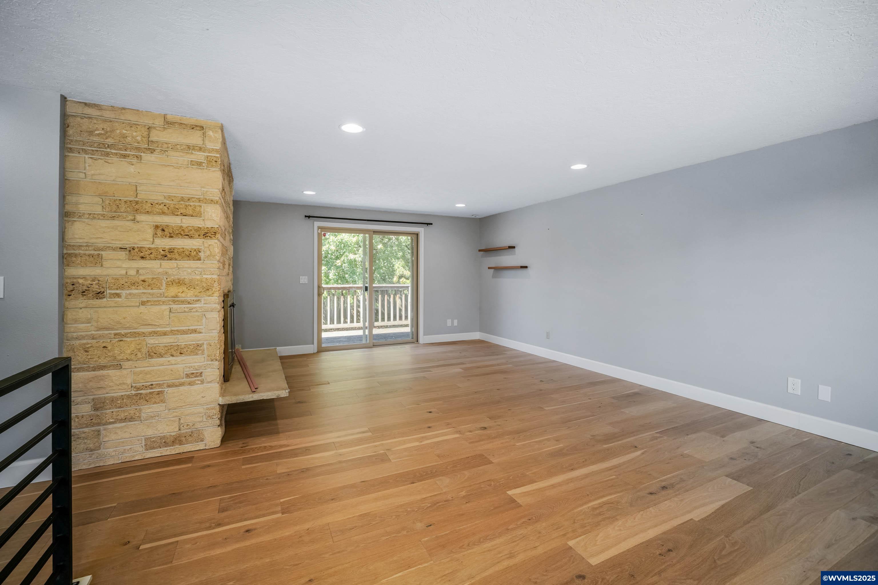 Albany, Oregon, 97321, United States, 4 Bedrooms Bedrooms, ,4 BathroomsBathrooms,Residential,For Sale,1795620
