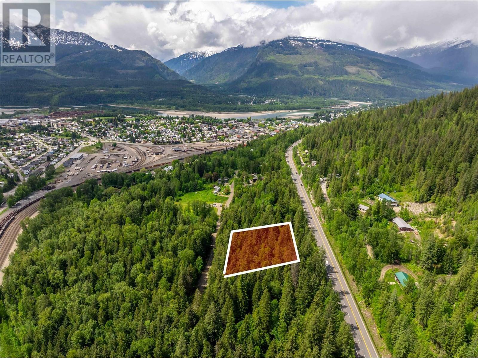 REVELSTOKE, British Columbia, V0E 2S0, CA, ,Residential,For Sale,1838541