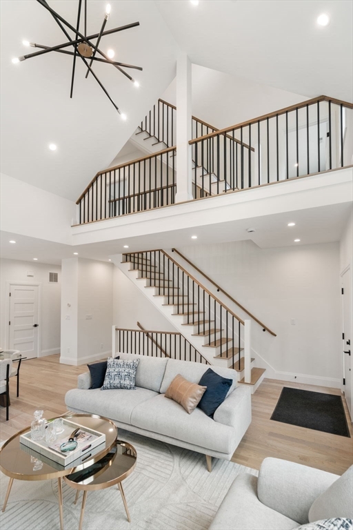 Newton, Massachusetts, 02466, United States, 5 Bedrooms Bedrooms, ,5 BathroomsBathrooms,Residential,For Sale,1856429
