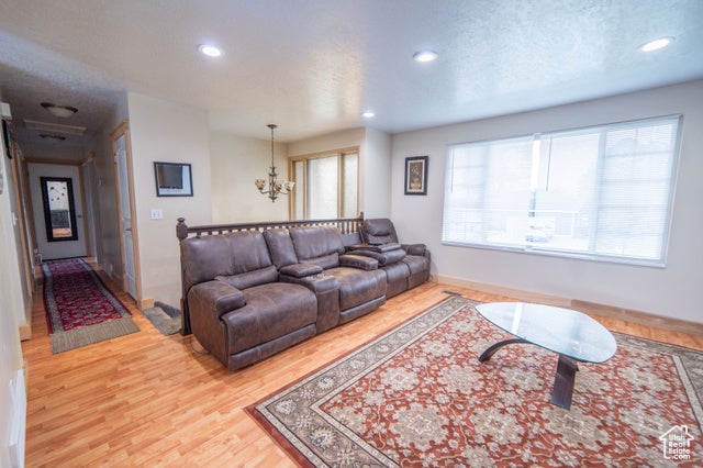 Sandy, Utah, 84093, United States, 4 Bedrooms Bedrooms, ,1 BathroomBathrooms,Residential,For Sale,1975577