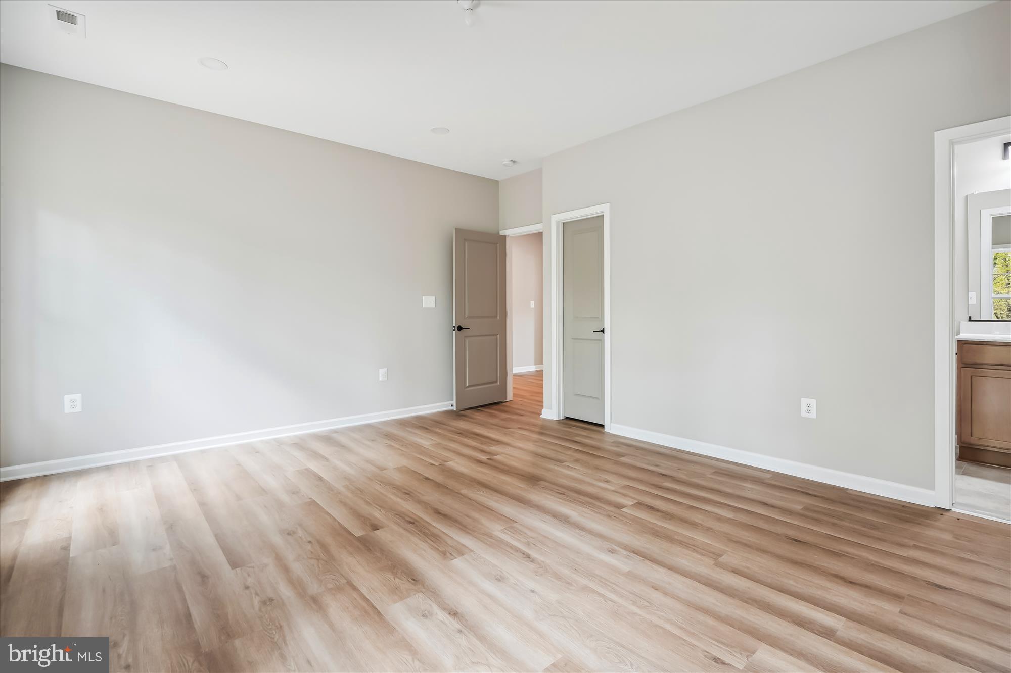 Rixeyville, Virginia, 22737, United States, 4 Bedrooms Bedrooms, ,4 BathroomsBathrooms,Residential,For Sale,1978890