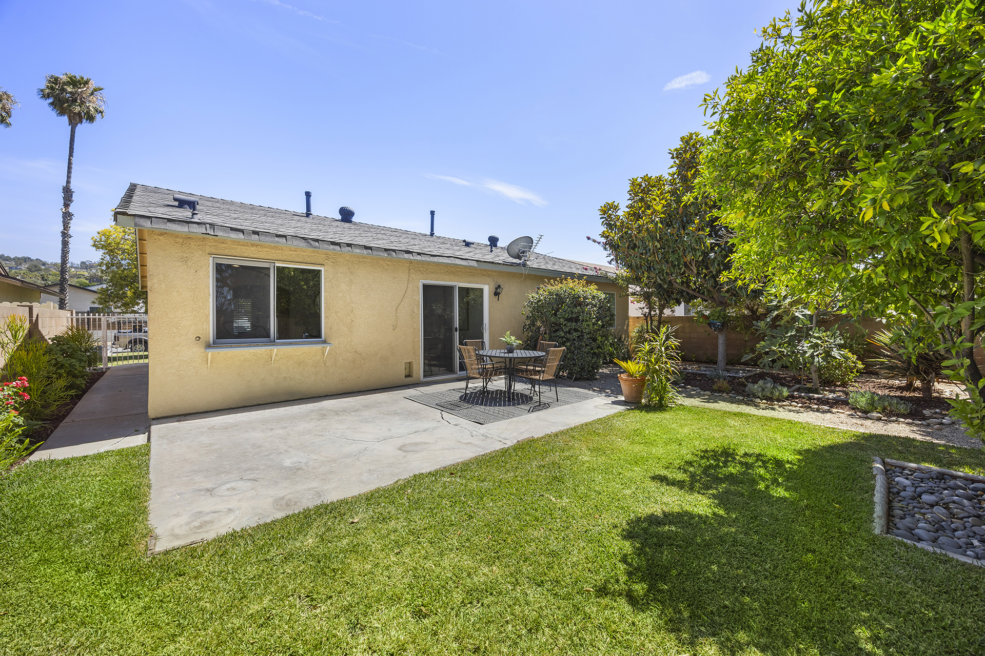 Anaheim, California, 92807, United States, 3 Bedrooms Bedrooms, ,2 BathroomsBathrooms,Residential,For Sale,1889806