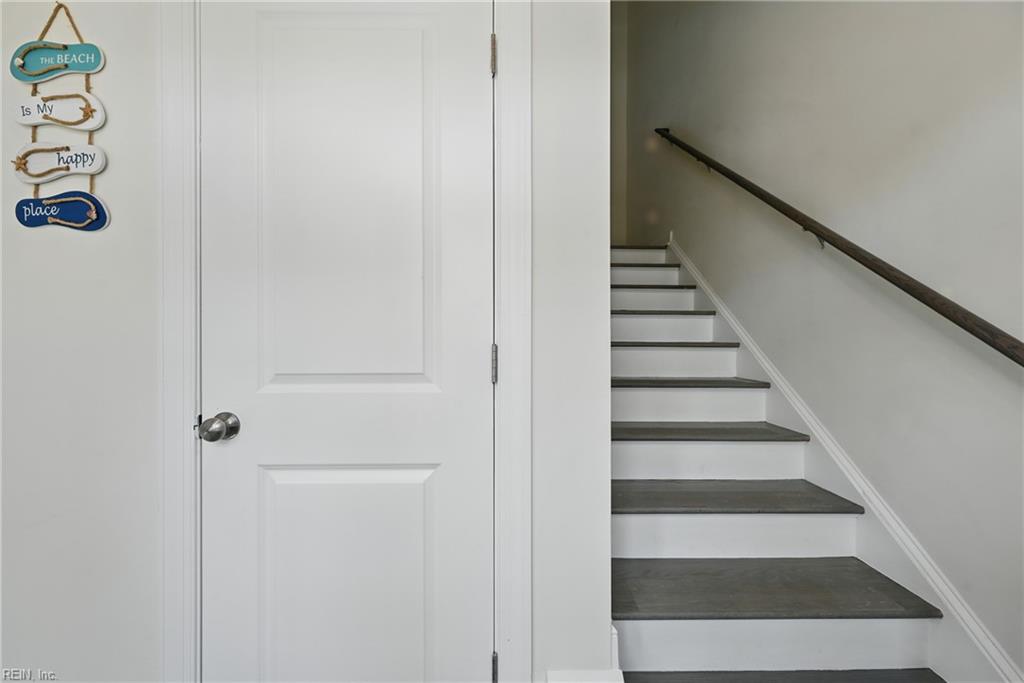 Norfolk Va, Virginia, 23518, United States, 2 Bedrooms Bedrooms, ,3 BathroomsBathrooms,Residential,For Sale,1866768
