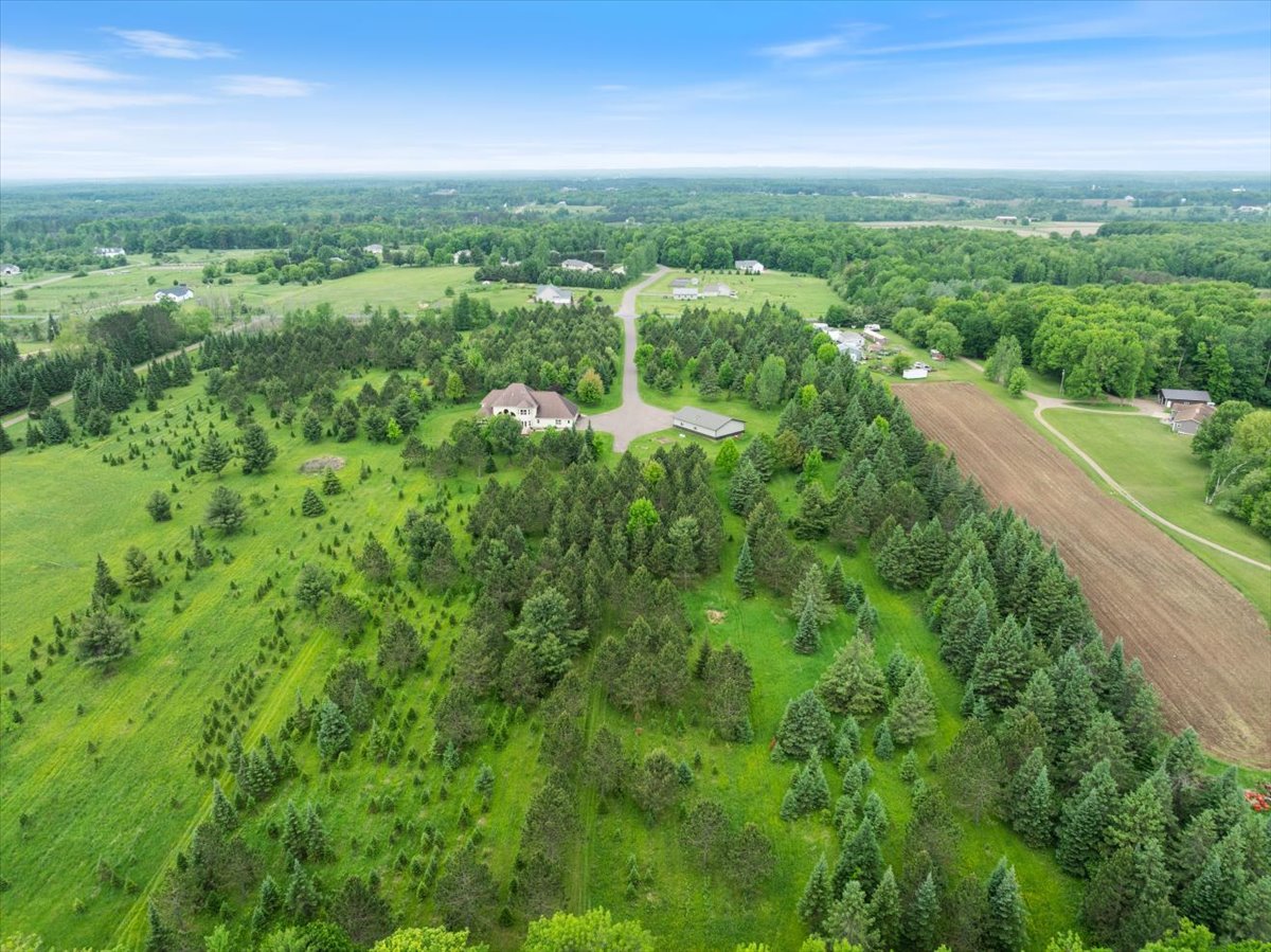 Medford, Wisconsin, 54451, United States, 4 Bedrooms Bedrooms, ,5 BathroomsBathrooms,Residential,For Sale,1881701