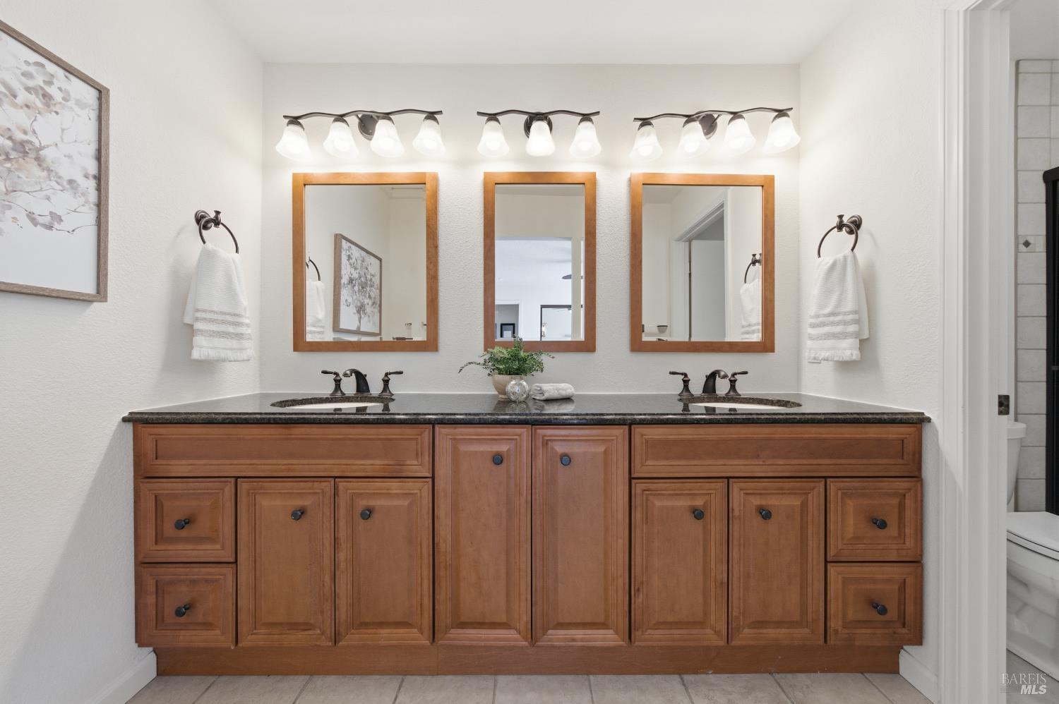 Sonoma, California, 95476, United States, 2 Bedrooms Bedrooms, ,2 BathroomsBathrooms,Residential,For Sale,2001950