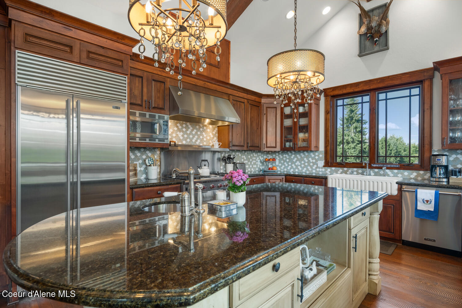 Coeur d'Alene, Idaho, 83814, United States, 4 Bedrooms Bedrooms, ,4 BathroomsBathrooms,Residential,For Sale,1909432