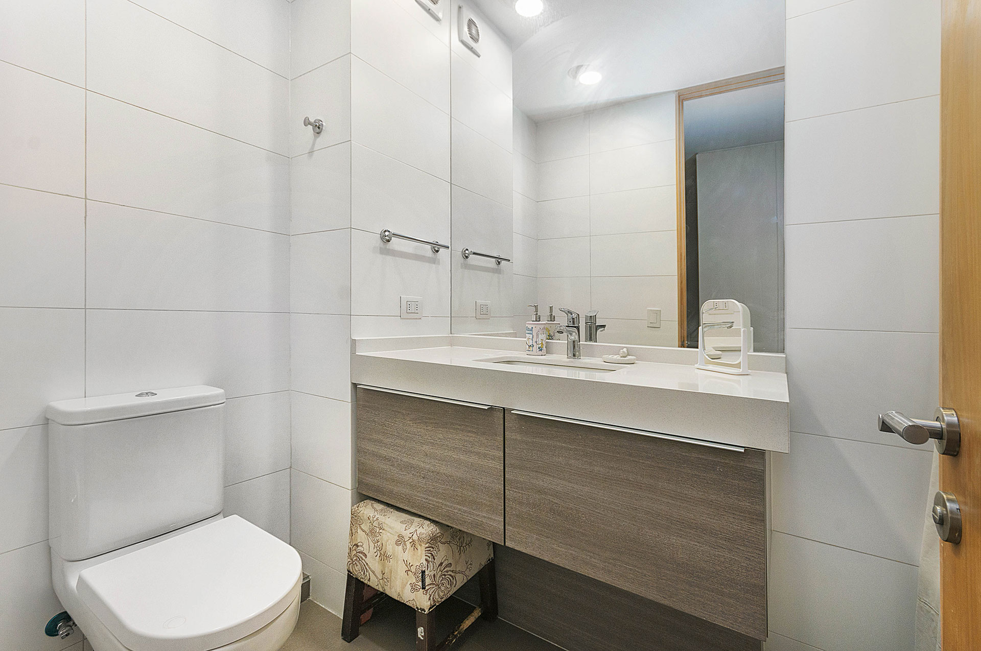  4-Bedroom Apartment Plus Staff Quarters for Sale in Los Trapenses - 物件實景