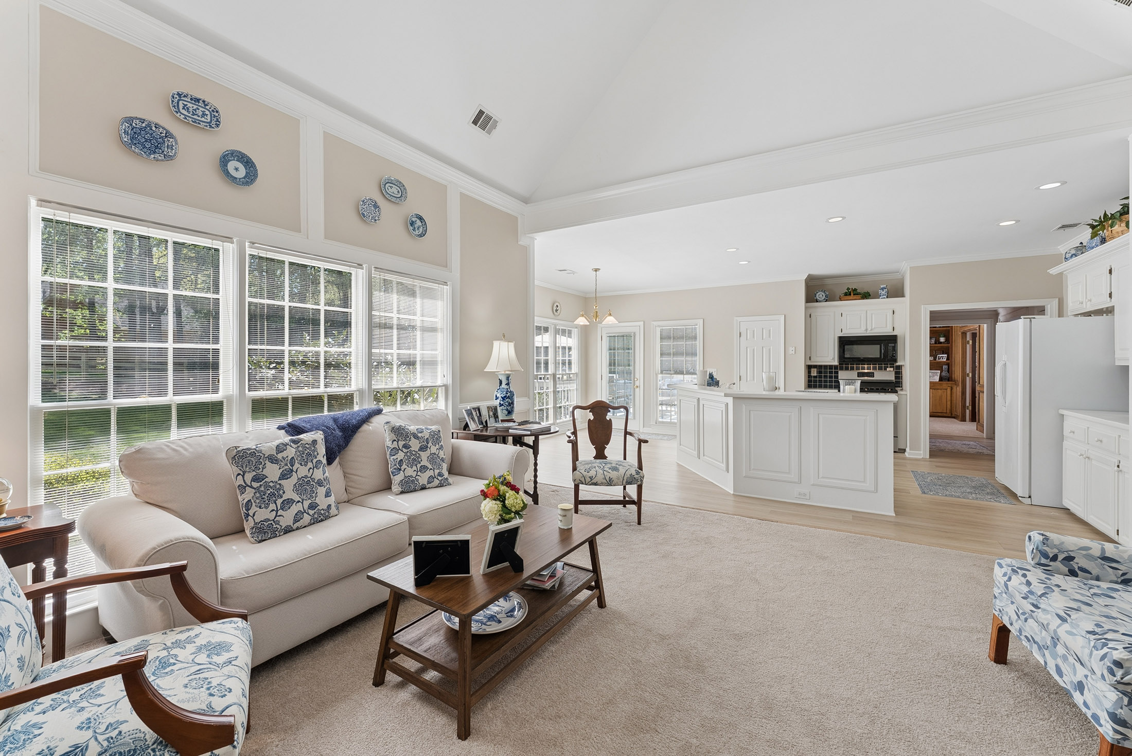  Unbeatable Appeal and Location in Crabapple Chase - 物件實景