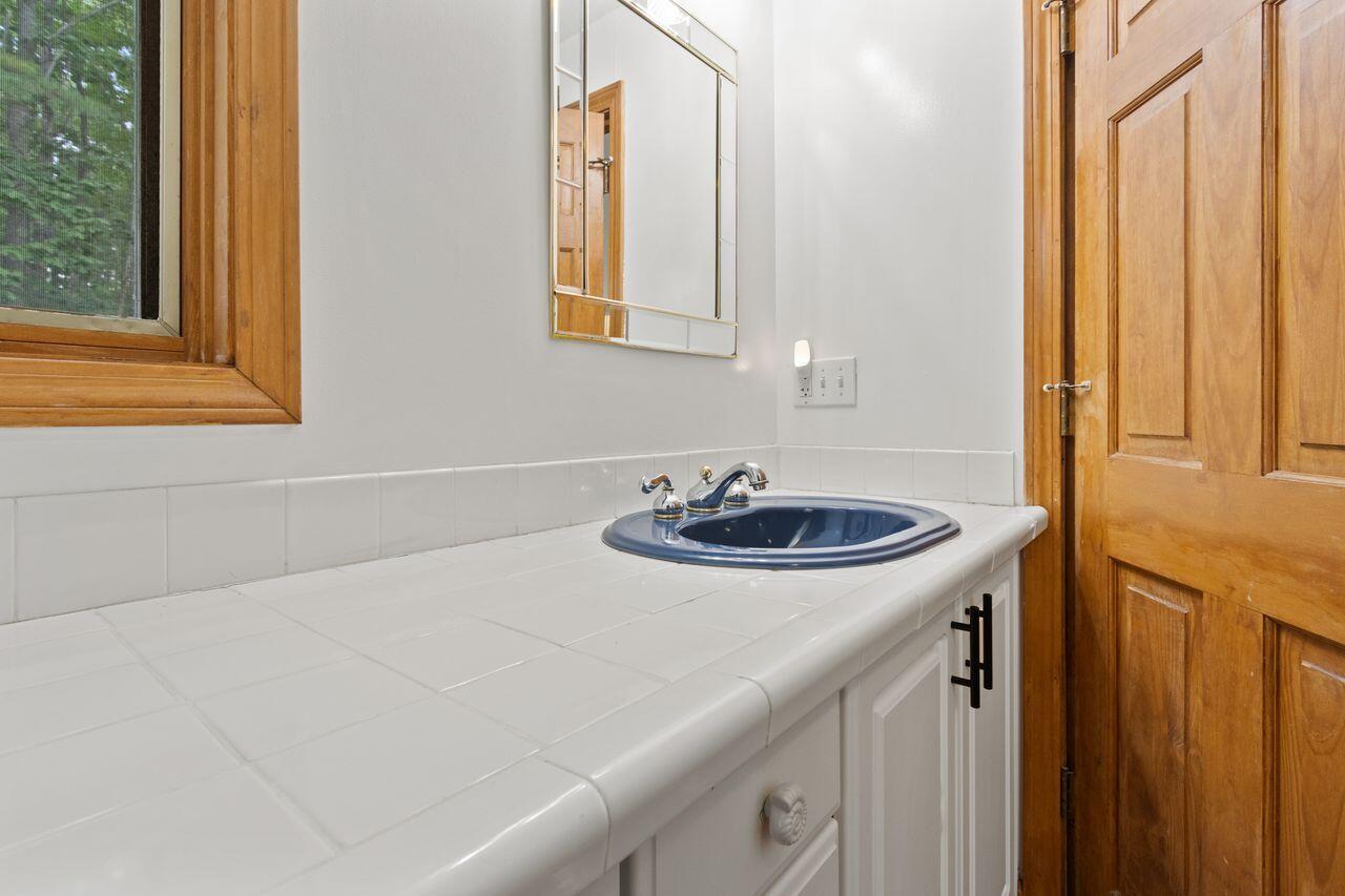 Biddeford, Maine, 04005, United States, 3 Bedrooms Bedrooms, ,2 BathroomsBathrooms,Residential,For Sale,1903866