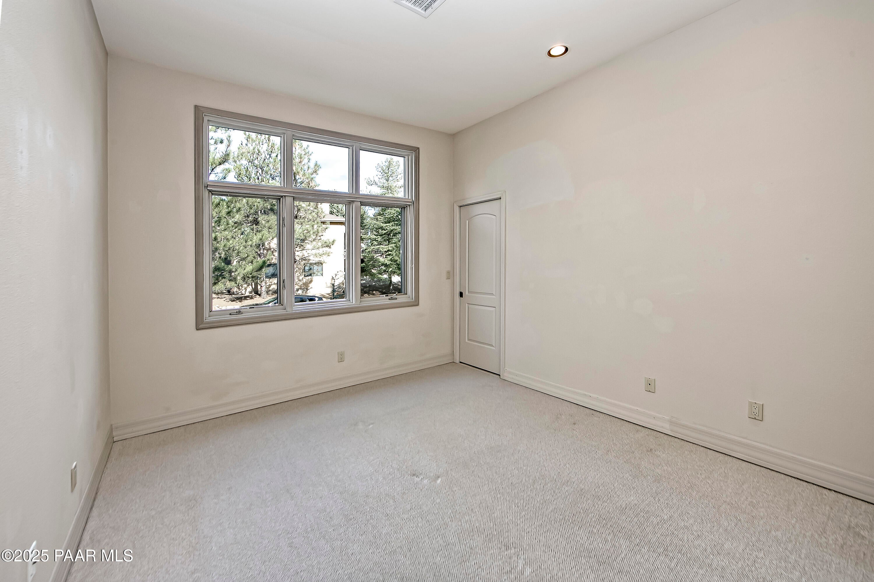 Prescott, Arizona, 86303, United States, 2 Bedrooms Bedrooms, ,2 BathroomsBathrooms,Residential,For Sale,1988042