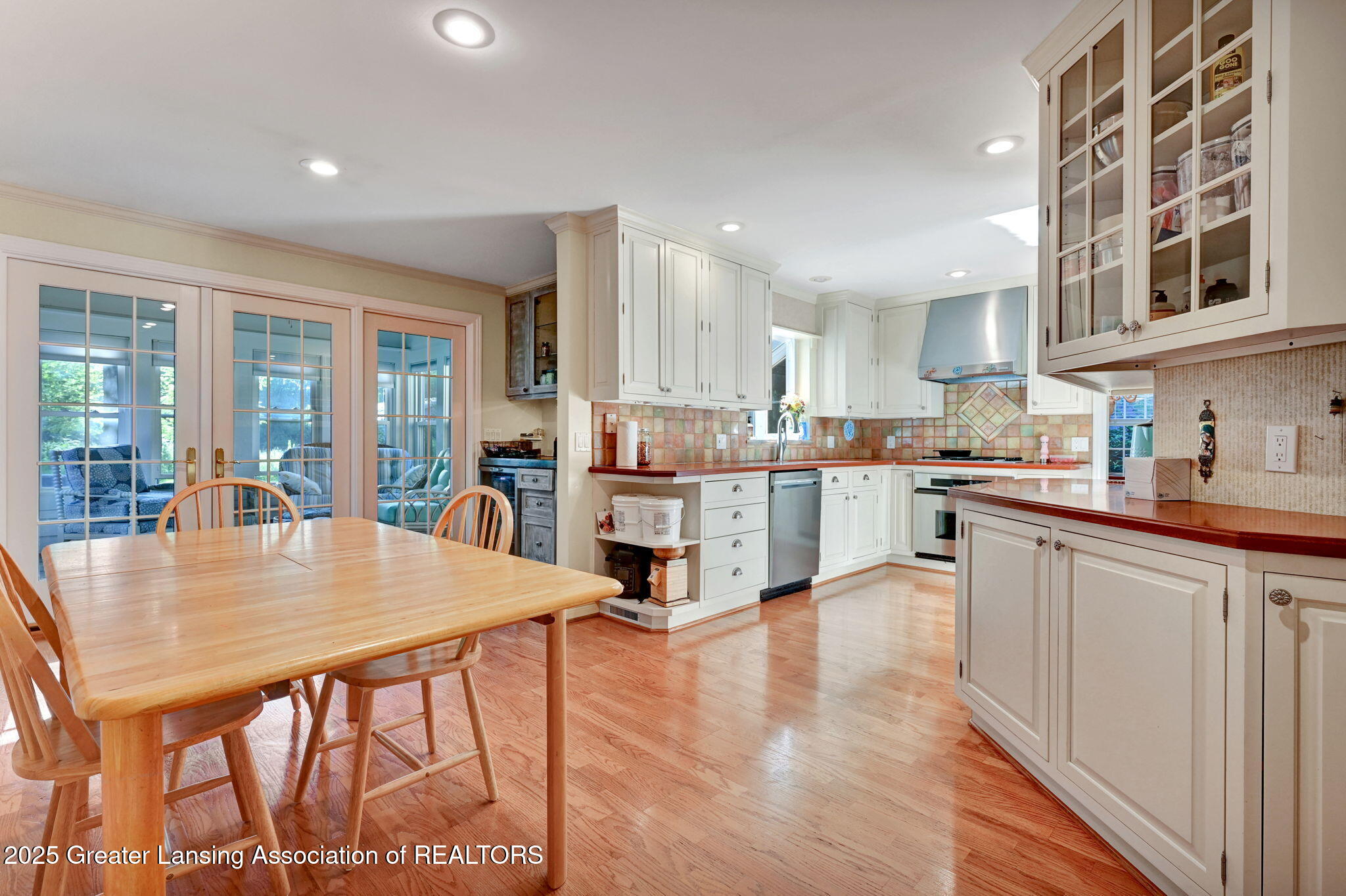 Okemos, Michigan, 48864, United States, 4 Bedrooms Bedrooms, ,4 BathroomsBathrooms,Residential,For Sale,1912445