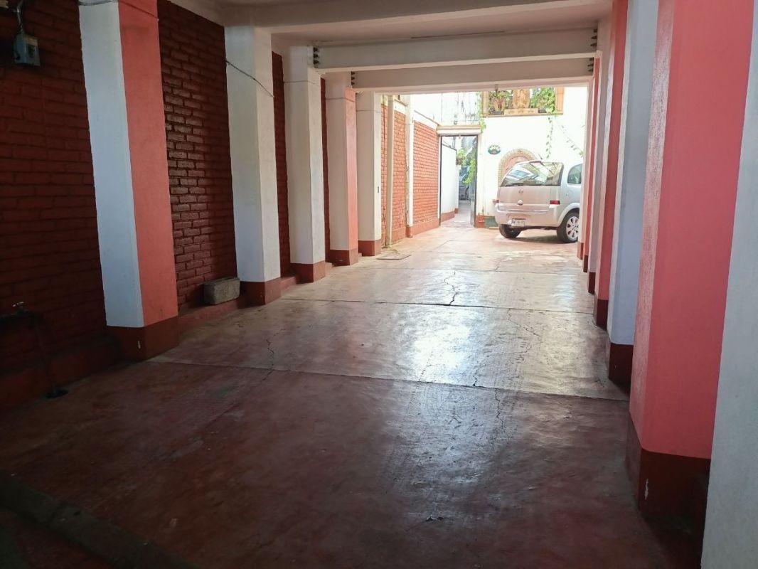 Av. Ju?rez, Atizapán de Zaragoza, Estado de México, 52900, Mexico, 8 Bedrooms Bedrooms, ,6 BathroomsBathrooms,Residential,For Sale,Av. Ju?rez,1624263