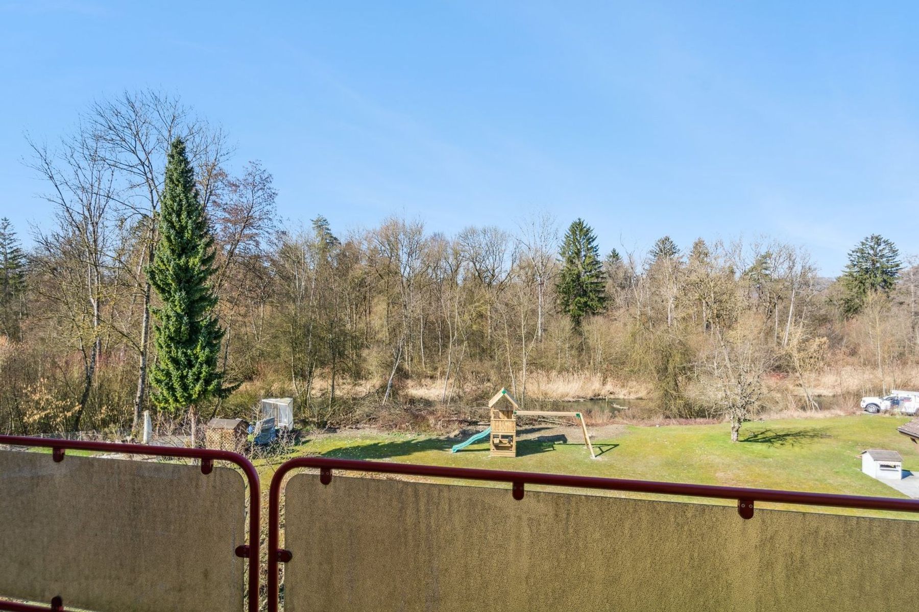  Prestigious 5.5-room duplex ?Pieds dans l