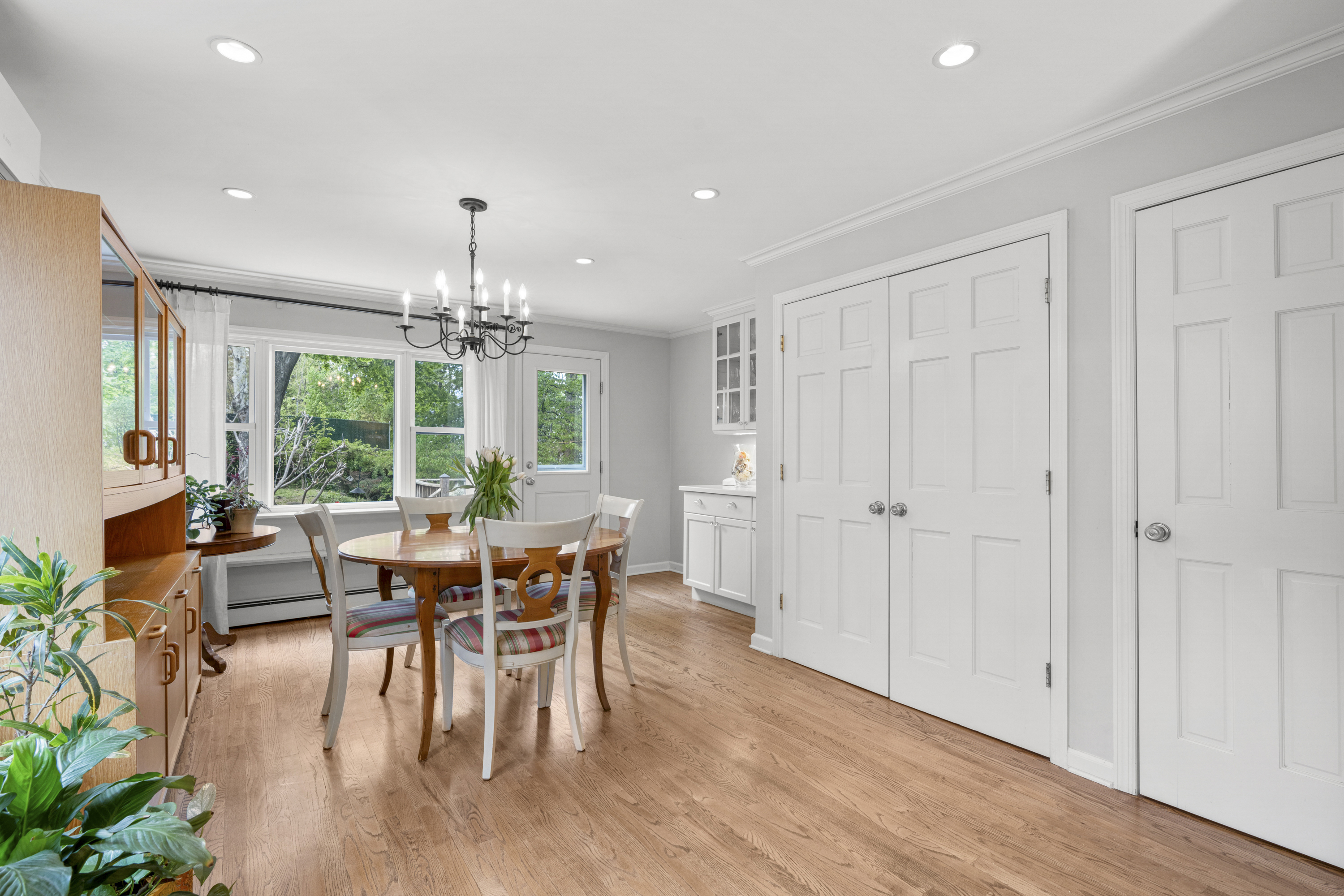  Charming Expanded Cape Cod - 物件實景
