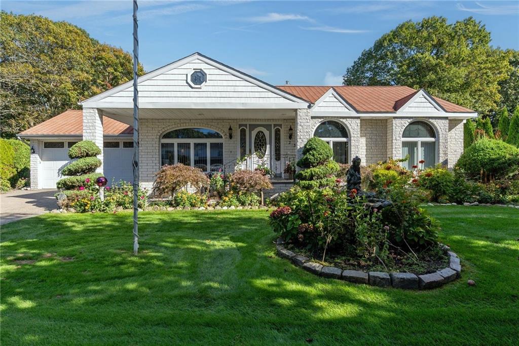 Barrington, Rhode Island, 02806, United States, 3 Bedrooms Bedrooms, ,3 BathroomsBathrooms,Residential,For Sale,2012853