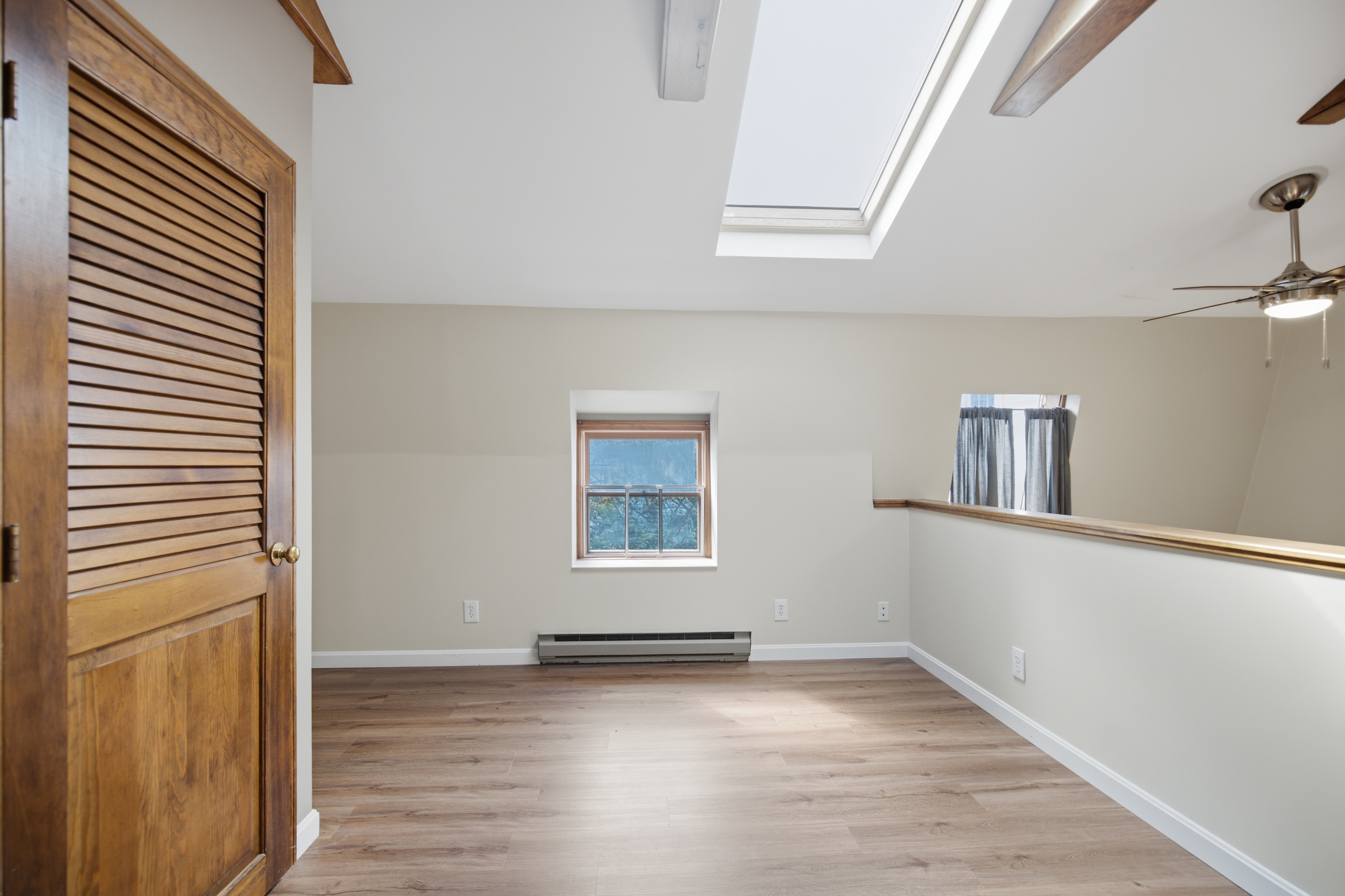  6-8 Center Pl, Stow, MA 01775 - 物件實景