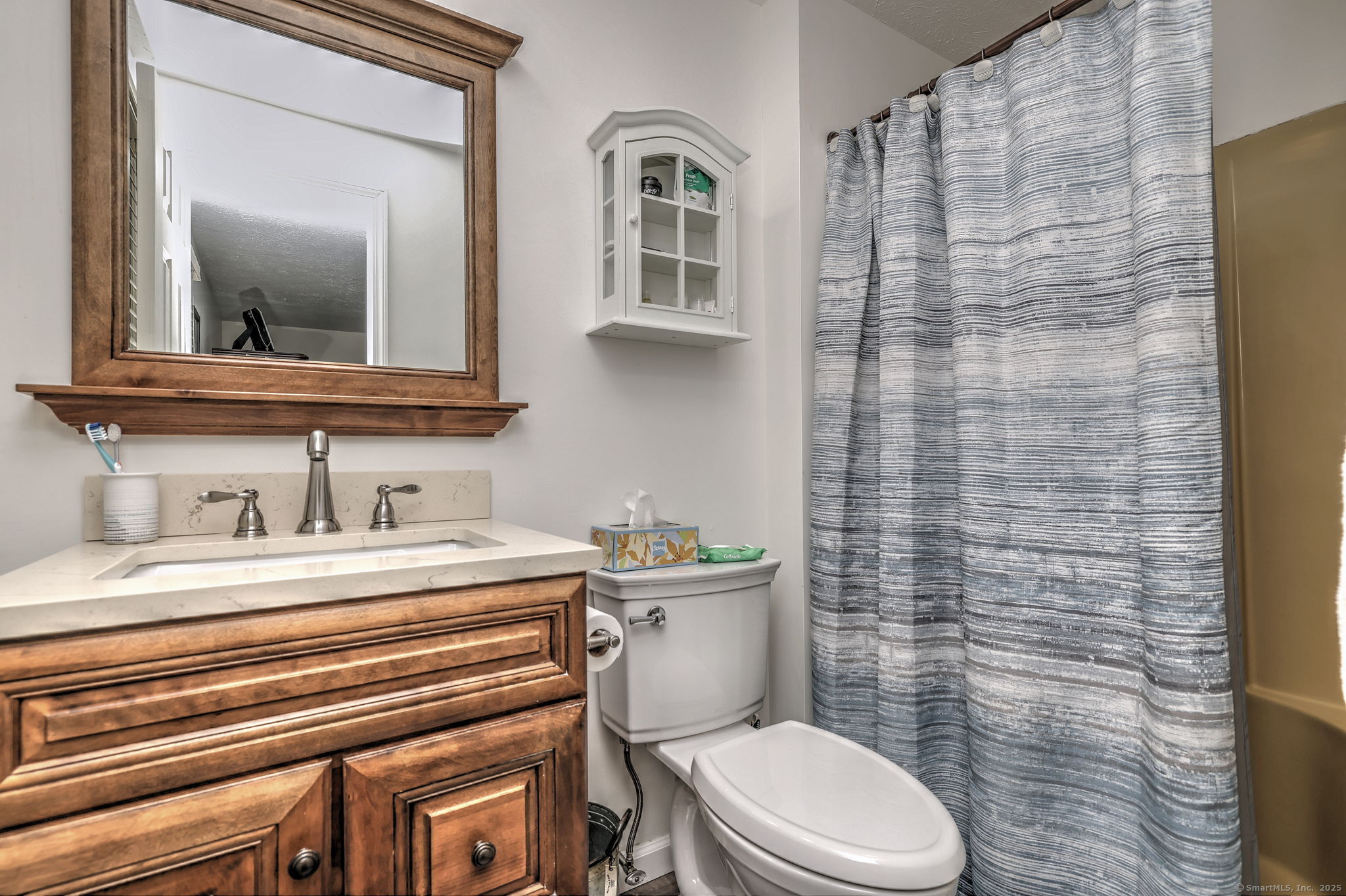 West Haven, Connecticut, 06516, United States, 3 Bedrooms Bedrooms, ,2 BathroomsBathrooms,Residential,For Sale,1925877