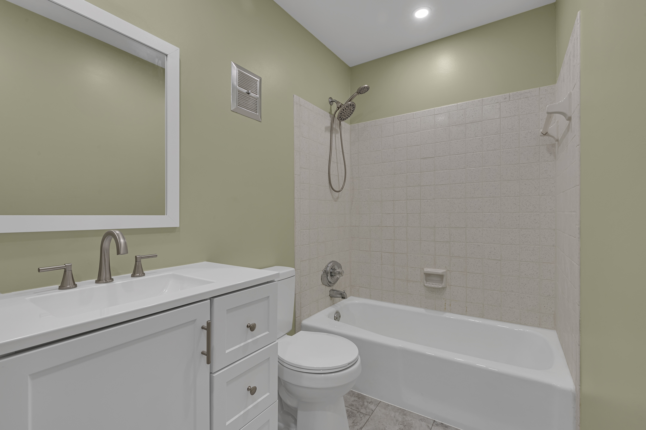  120 West Woodland Drive, Aliquippa, PA 15001 - 物件實景