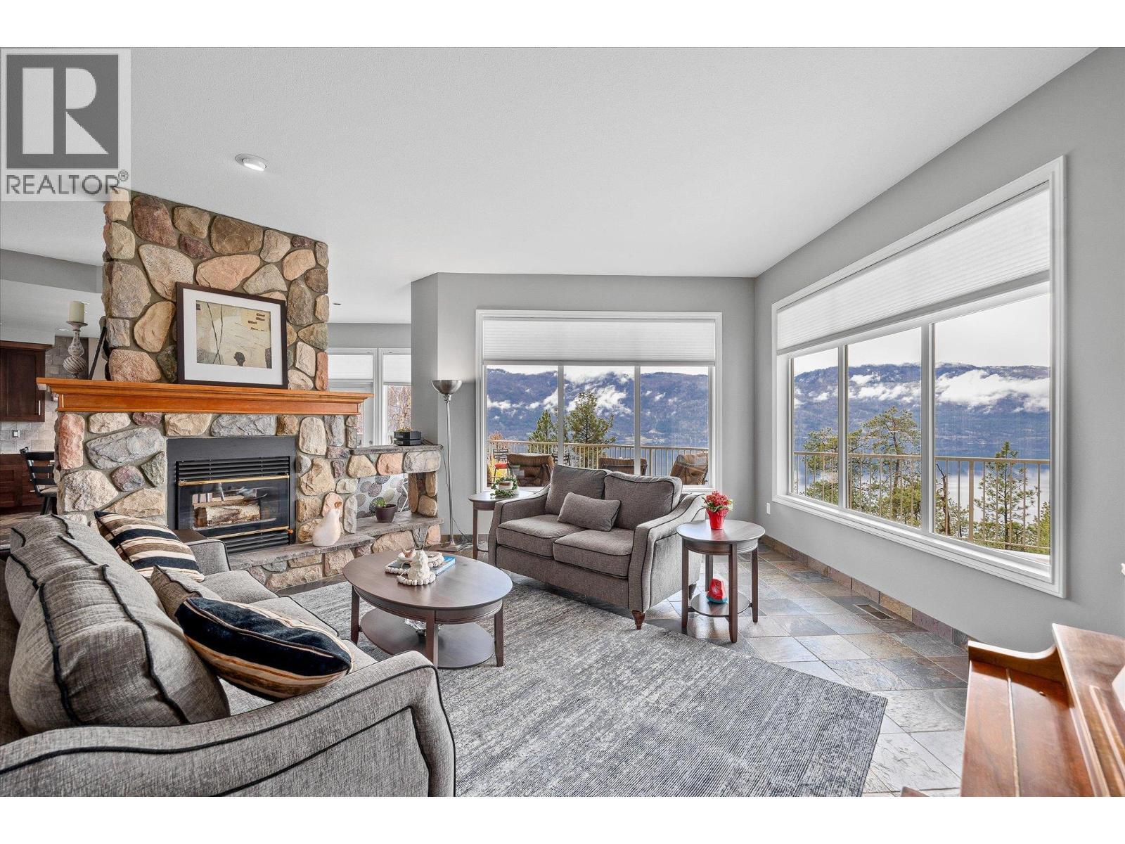 LAKE COUNTRY, British Columbia, V4V 2K7, CA, 4 Bedrooms Bedrooms, ,4 BathroomsBathrooms,Residential,For Sale,1960852