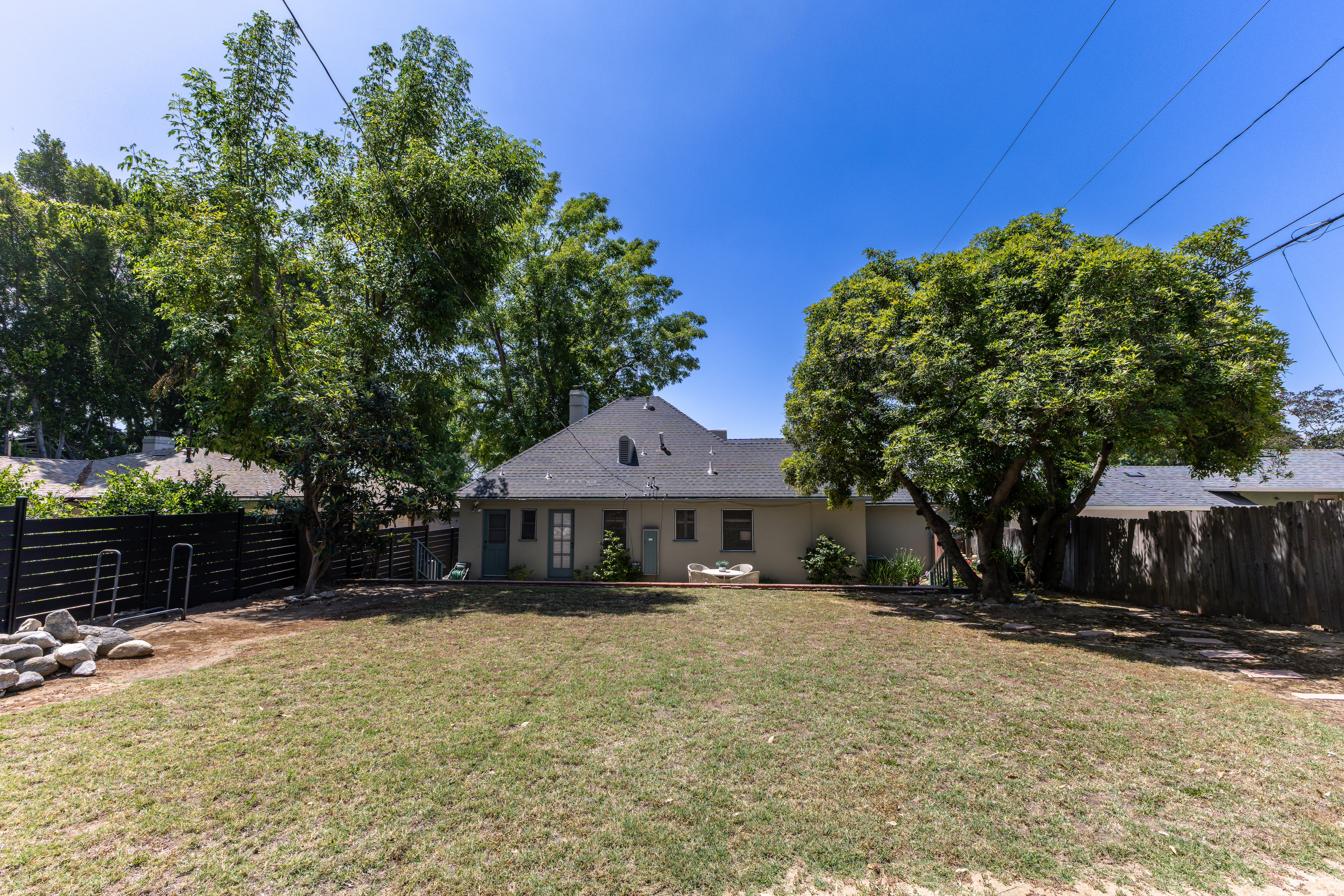  711 East Mendocino Street - 物件實景