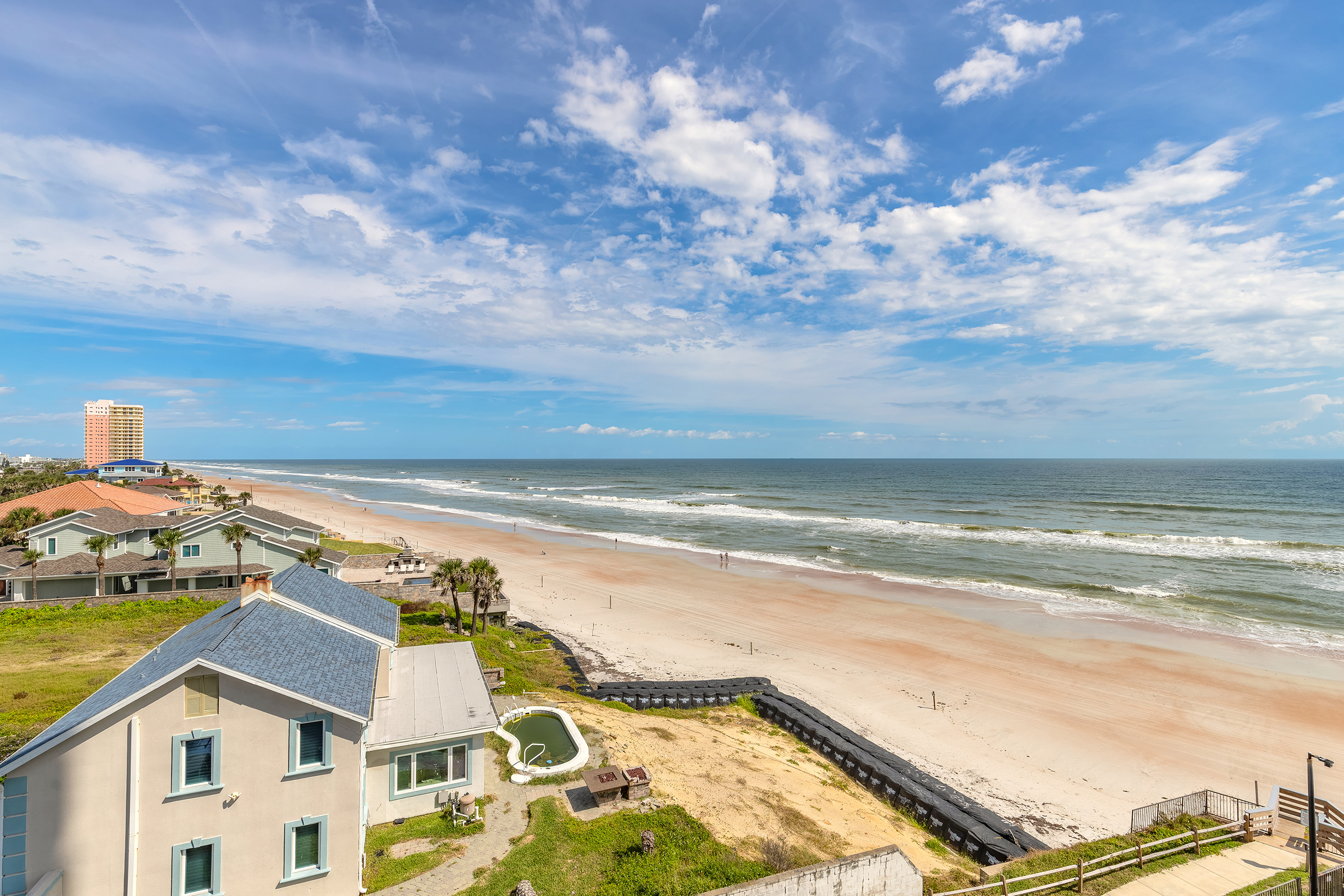 Daytona Beach, Florida, 32118, United States, 3 Bedrooms Bedrooms, ,2 BathroomsBathrooms,Residential,For Sale,1981159