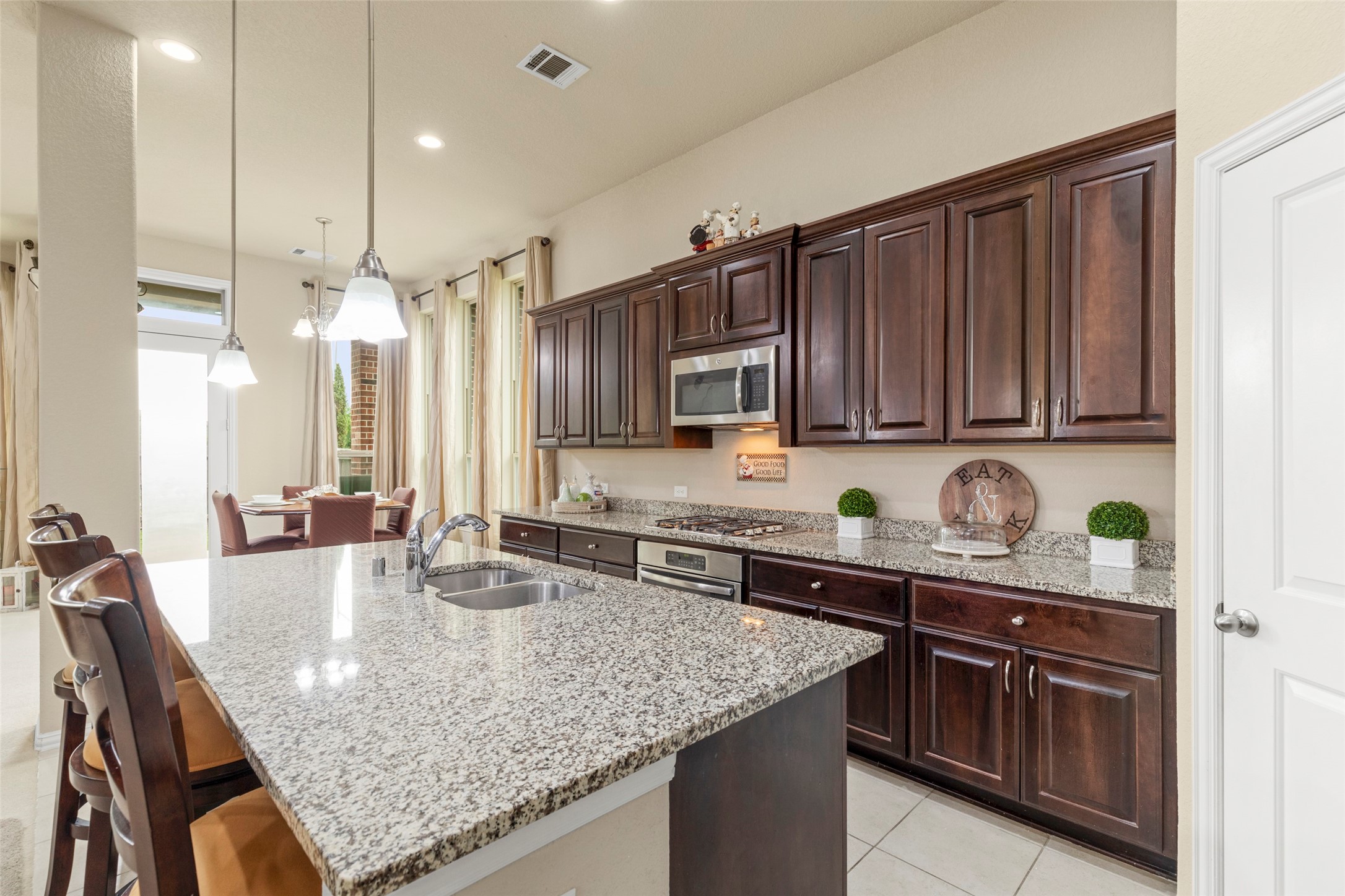 Richmond, Texas, 77407, United States, 4 Bedrooms Bedrooms, ,3 BathroomsBathrooms,Residential,For Sale,1883257