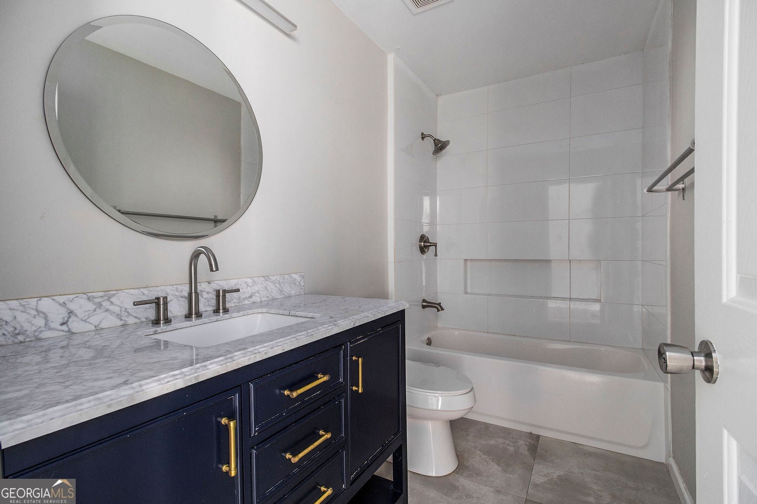 Johns Creek, Georgia, 30005, United States, 7 Bedrooms Bedrooms, ,5 BathroomsBathrooms,Residential,For Sale,1951994