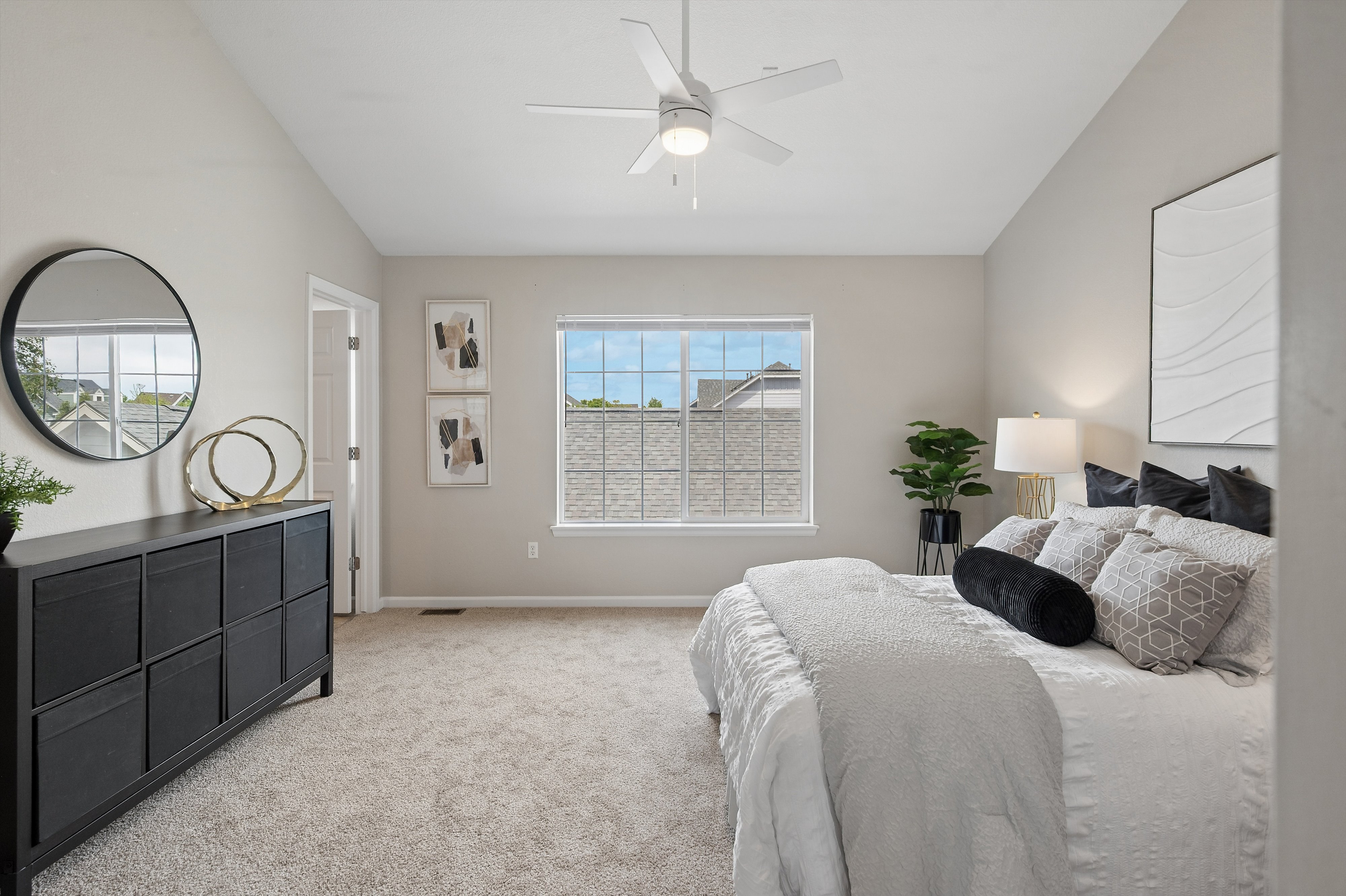  Charming Townhome In Sought After Central Park Location - 物件實景