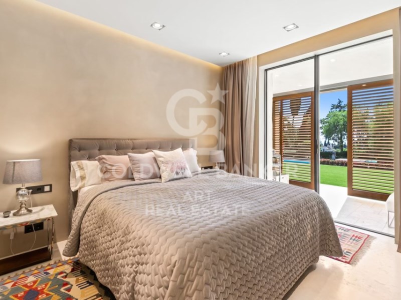 Marbella, Andalusia, ES, 6 Bedrooms Bedrooms, ,5 BathroomsBathrooms,Residential,For Sale,1959317