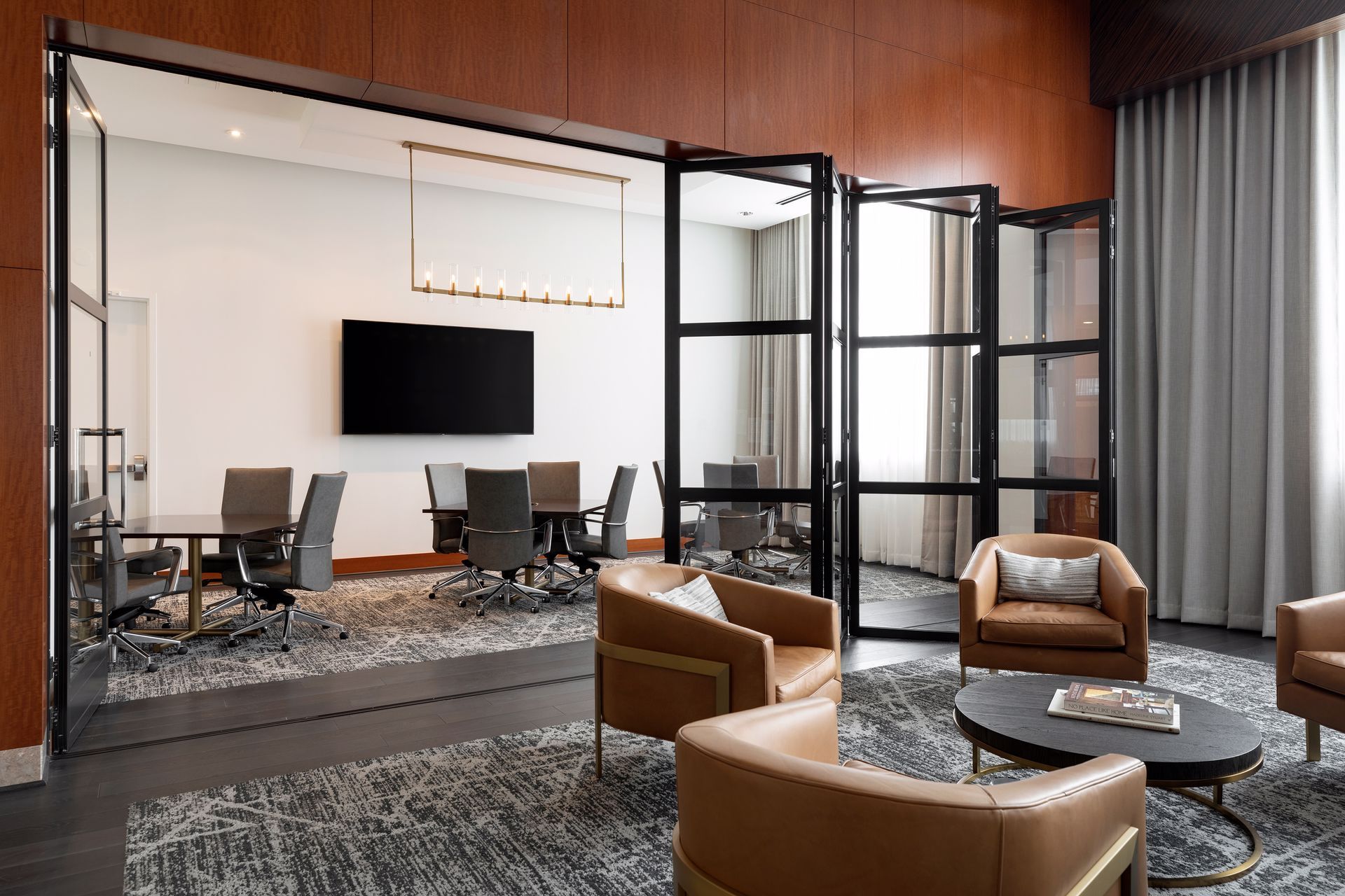  Elevated Living Above the Mississippi River - 物件實景