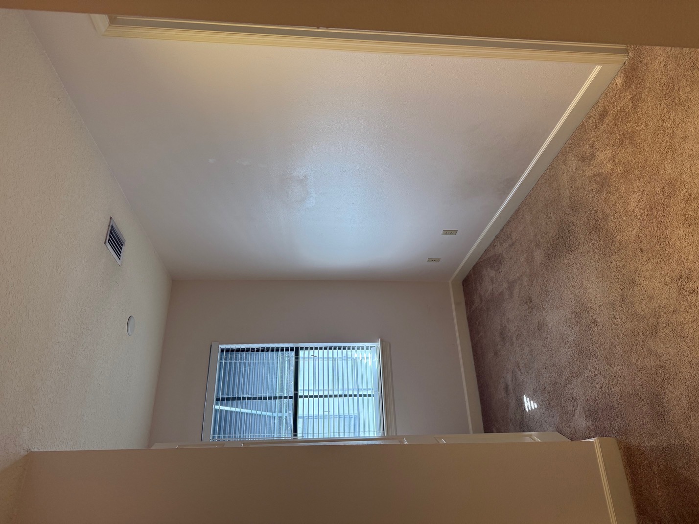 Tampa, Florida, 33606, United States, 2 Bedrooms Bedrooms, ,3 BathroomsBathrooms,Residential,For Sale,2015319