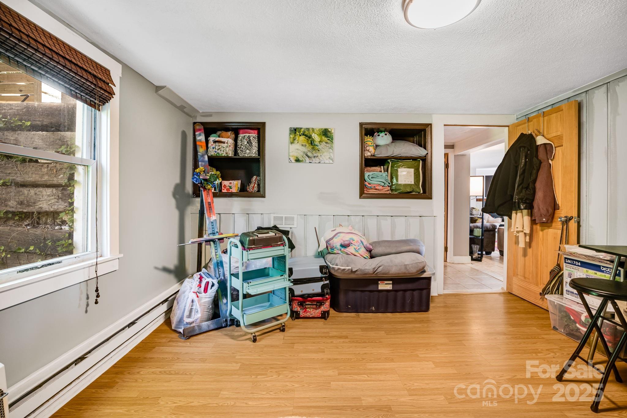 Asheville, North Carolina, 28804, United States, 4 Bedrooms Bedrooms, ,2 BathroomsBathrooms,Residential,For Sale,1944815