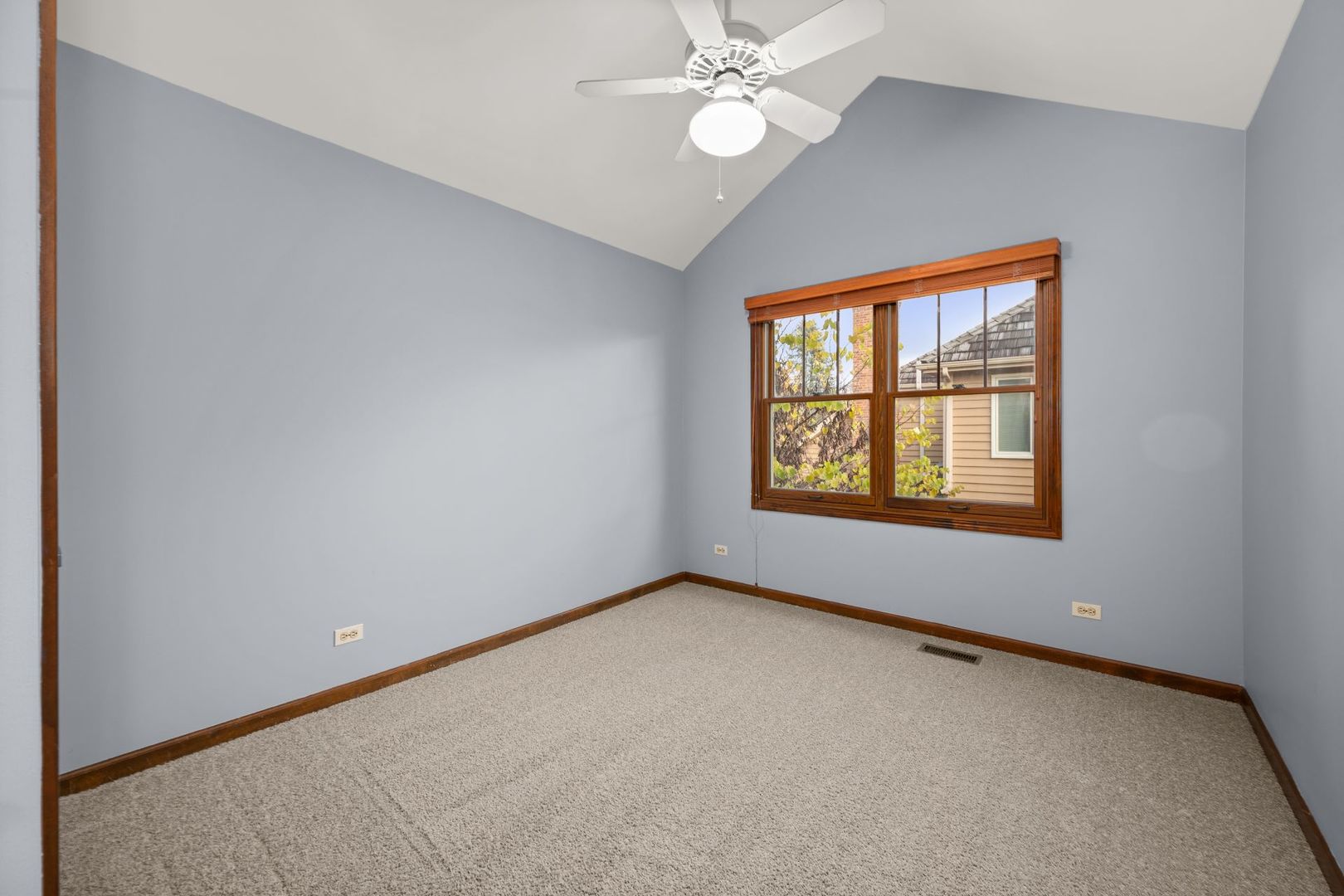 West Chicago, Illinois, 60185, United States, 4 Bedrooms Bedrooms, ,4 BathroomsBathrooms,Residential,For Sale,1991101