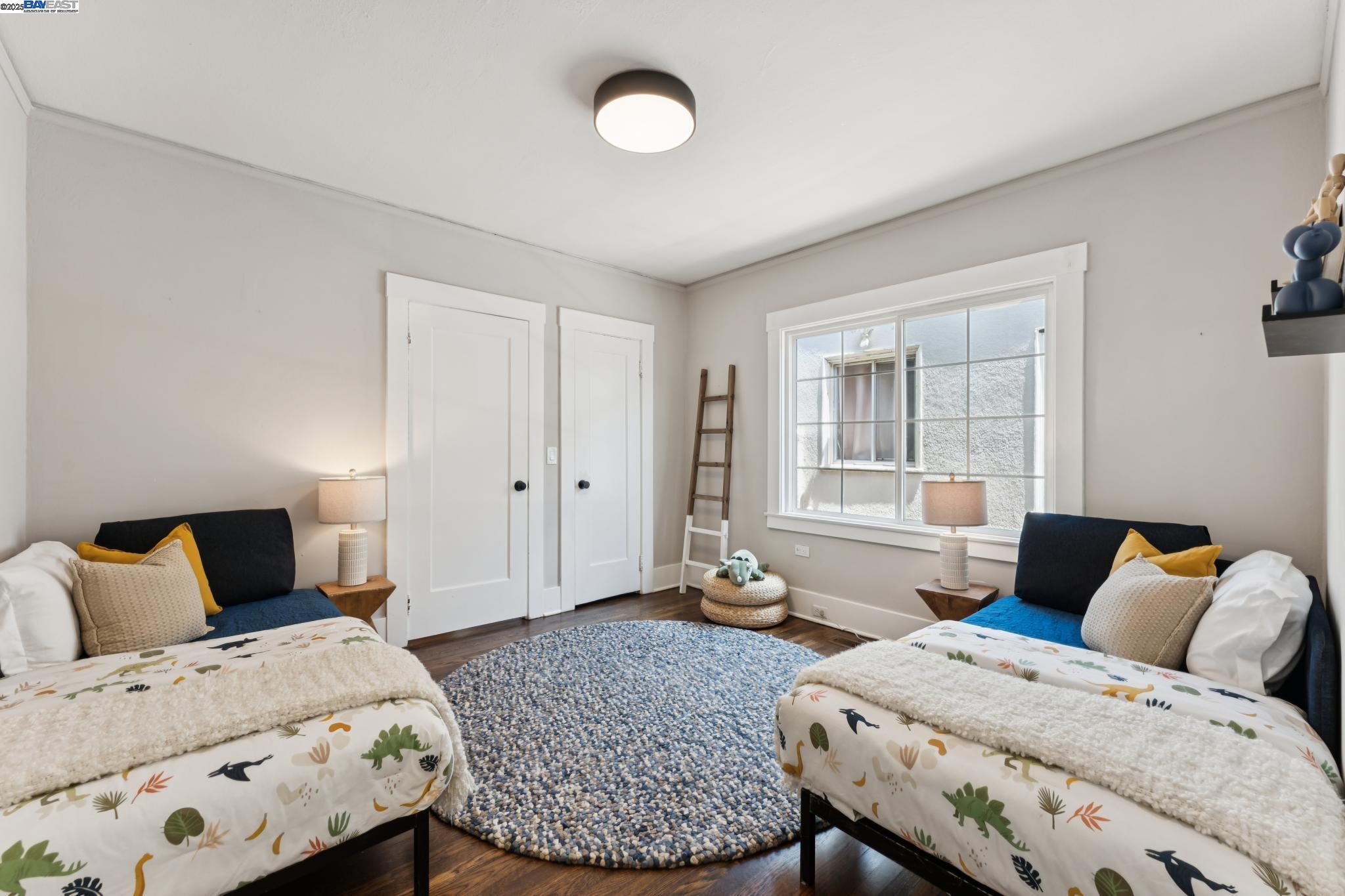 Oakland, California, 94605, United States, 2 Bedrooms Bedrooms, ,1 BathroomBathrooms,Residential,For Sale,1901518