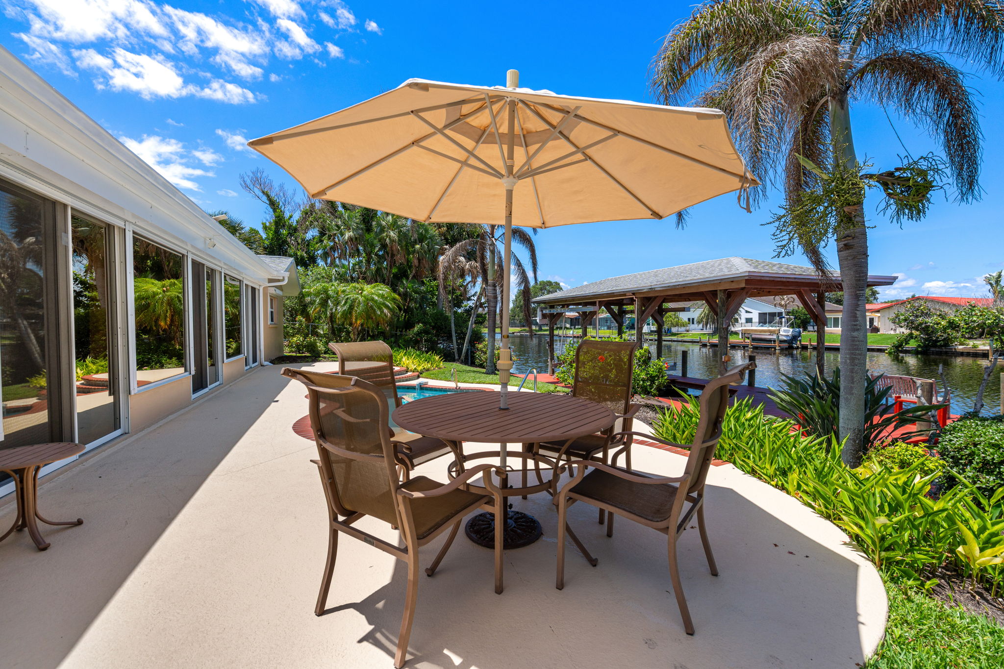  27 Westview Lane, Cocoa Beach, FL, 32931 - 物件實景