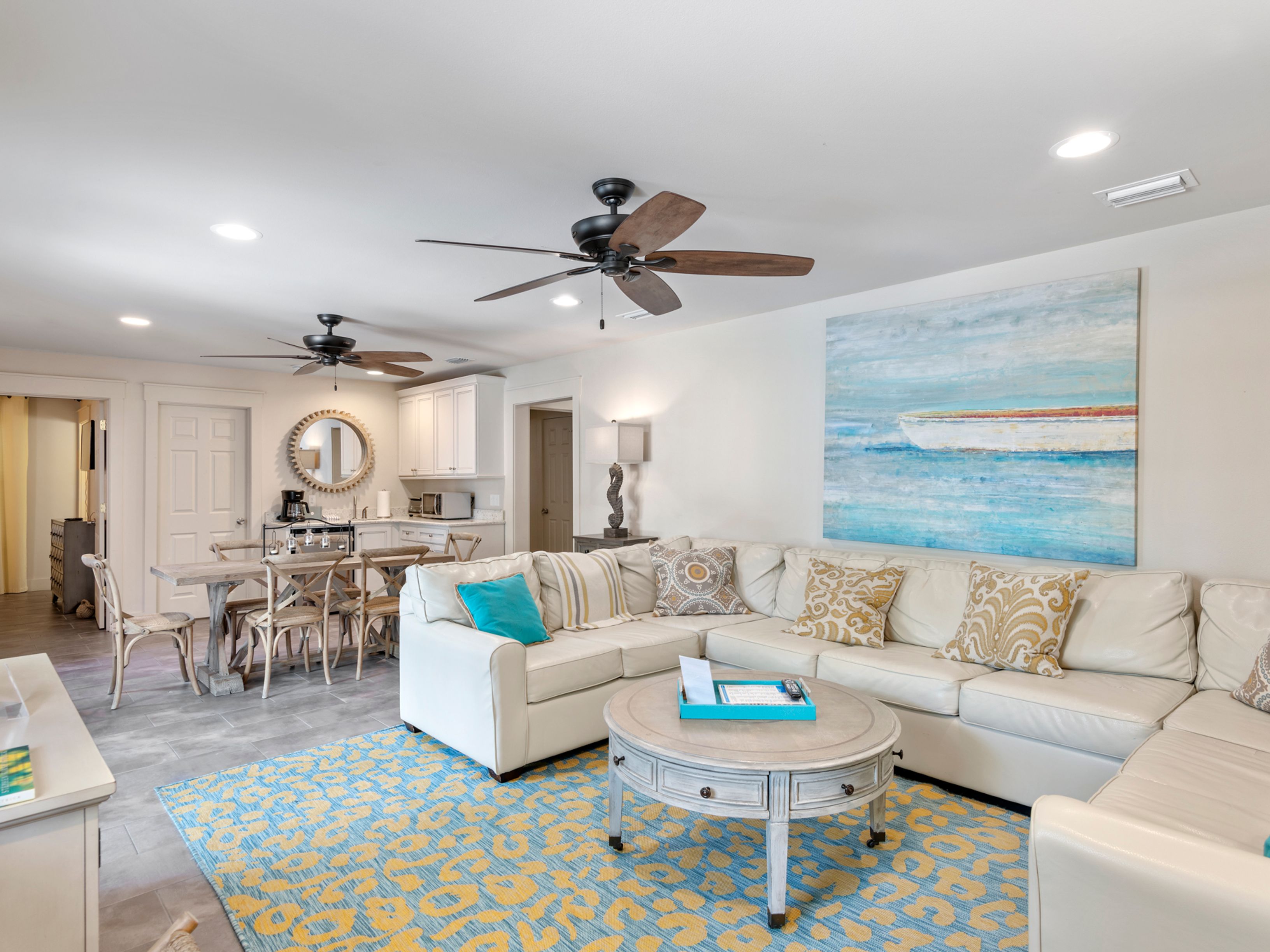  Lakefront Beach Retreat With Pool, Dock And Elevator - 物件實景