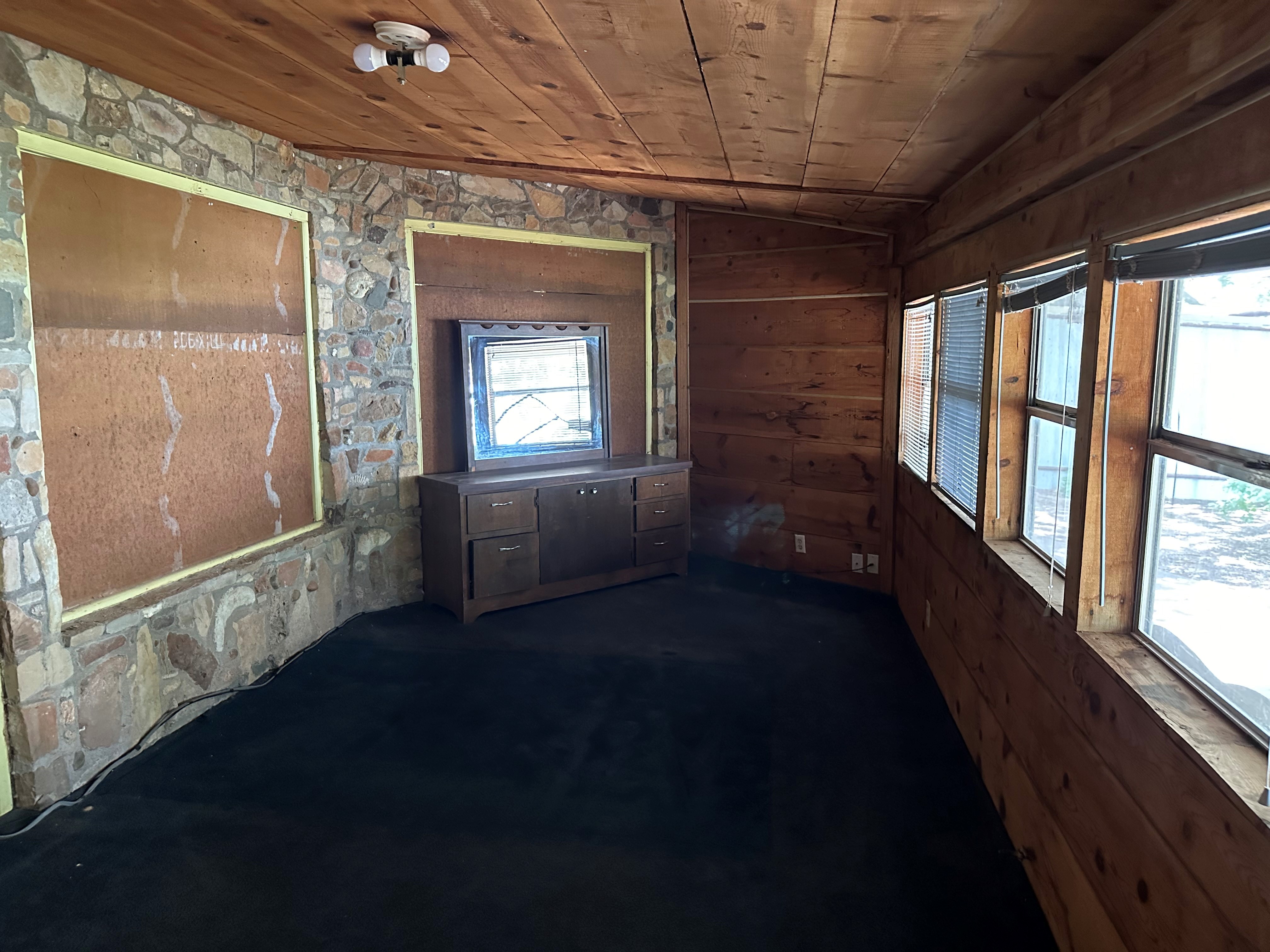 Bridgeport, Texas, 76426, United States, 3 Bedrooms Bedrooms, ,1 BathroomBathrooms,Residential,For Sale,1880460