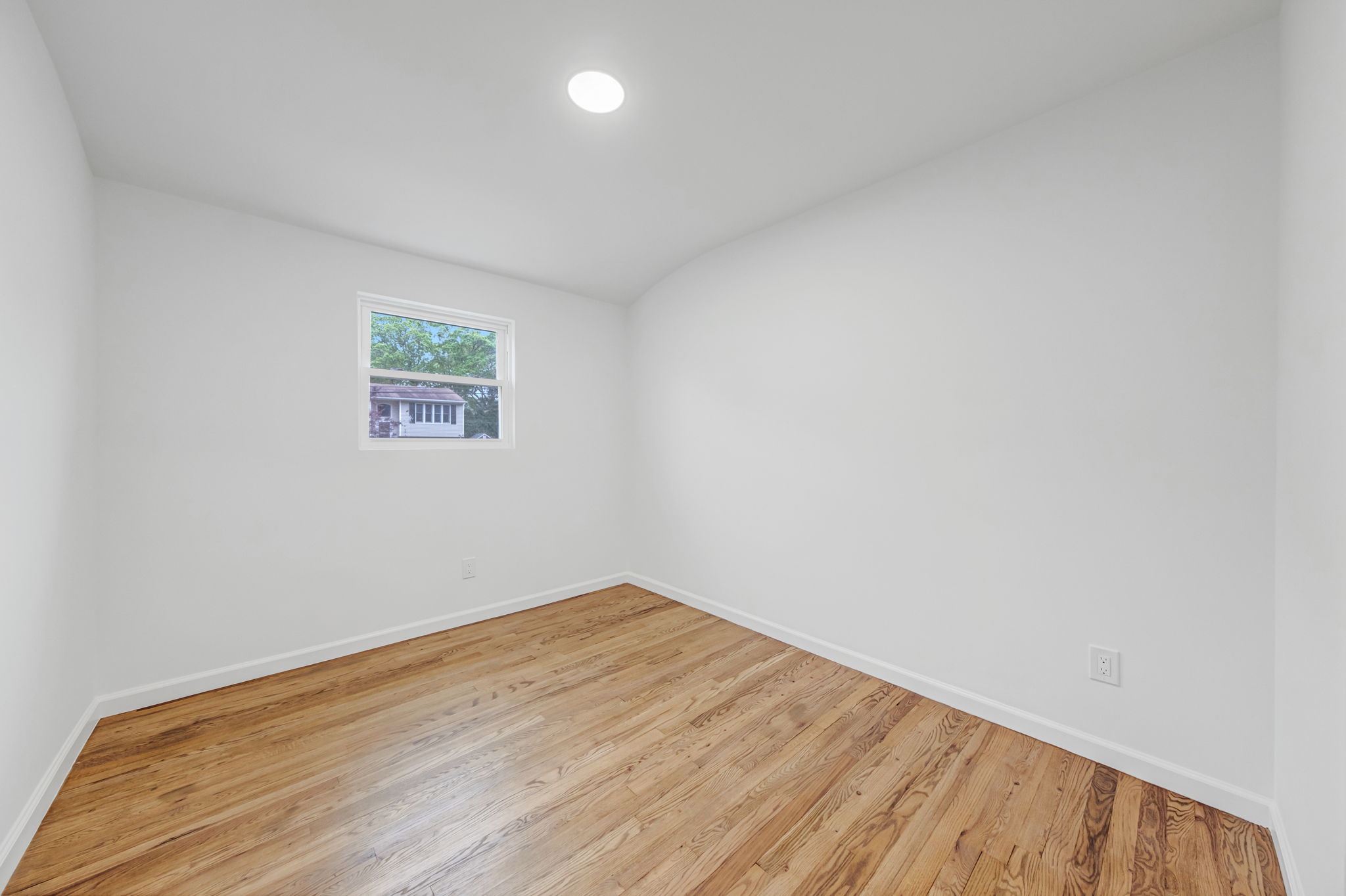 Centereach, New York, 11720, United States, 3 Bedrooms Bedrooms, ,3 BathroomsBathrooms,Residential,For Sale,1851254