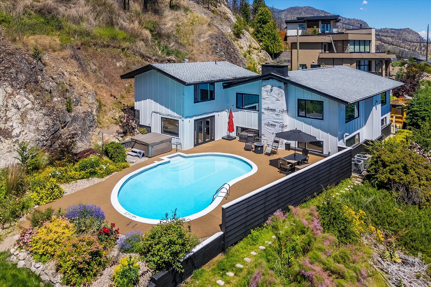  Timeless Design with a Pool - 物件實景
