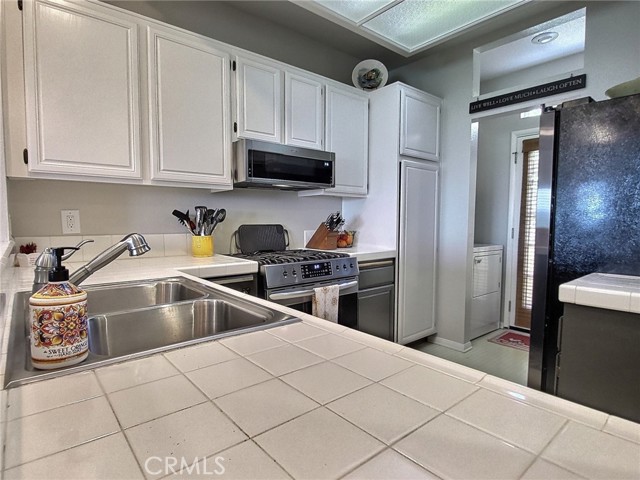 Whittier, California, 90601, United States, 2 Bedrooms Bedrooms, ,2 BathroomsBathrooms,Residential,For Sale,1864347