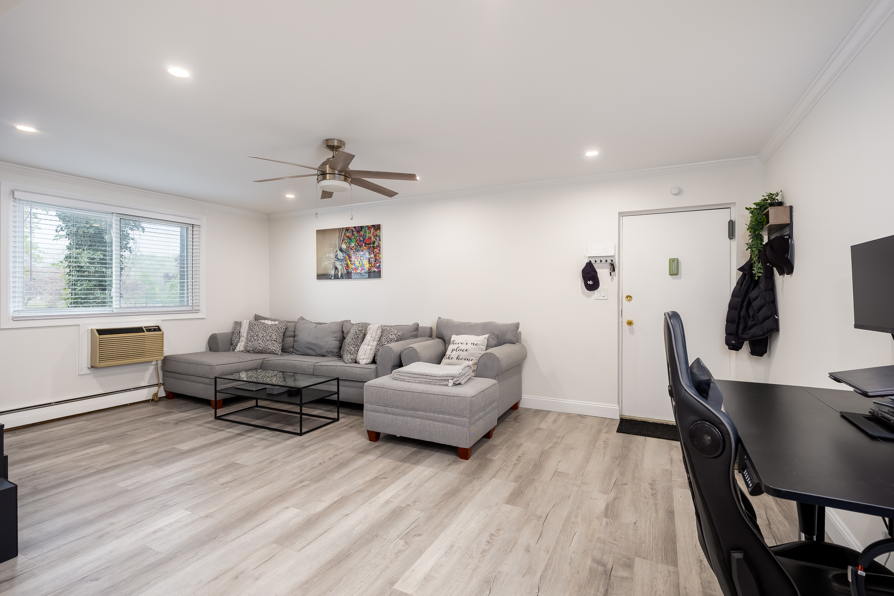  200 Merrick Road, Amityville, NY, 11701 - 物件實景
