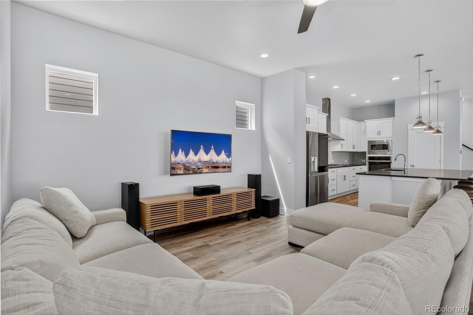 Aurora, Colorado, 80019, United States, 4 Bedrooms Bedrooms, ,3 BathroomsBathrooms,Residential,For Sale,1901325