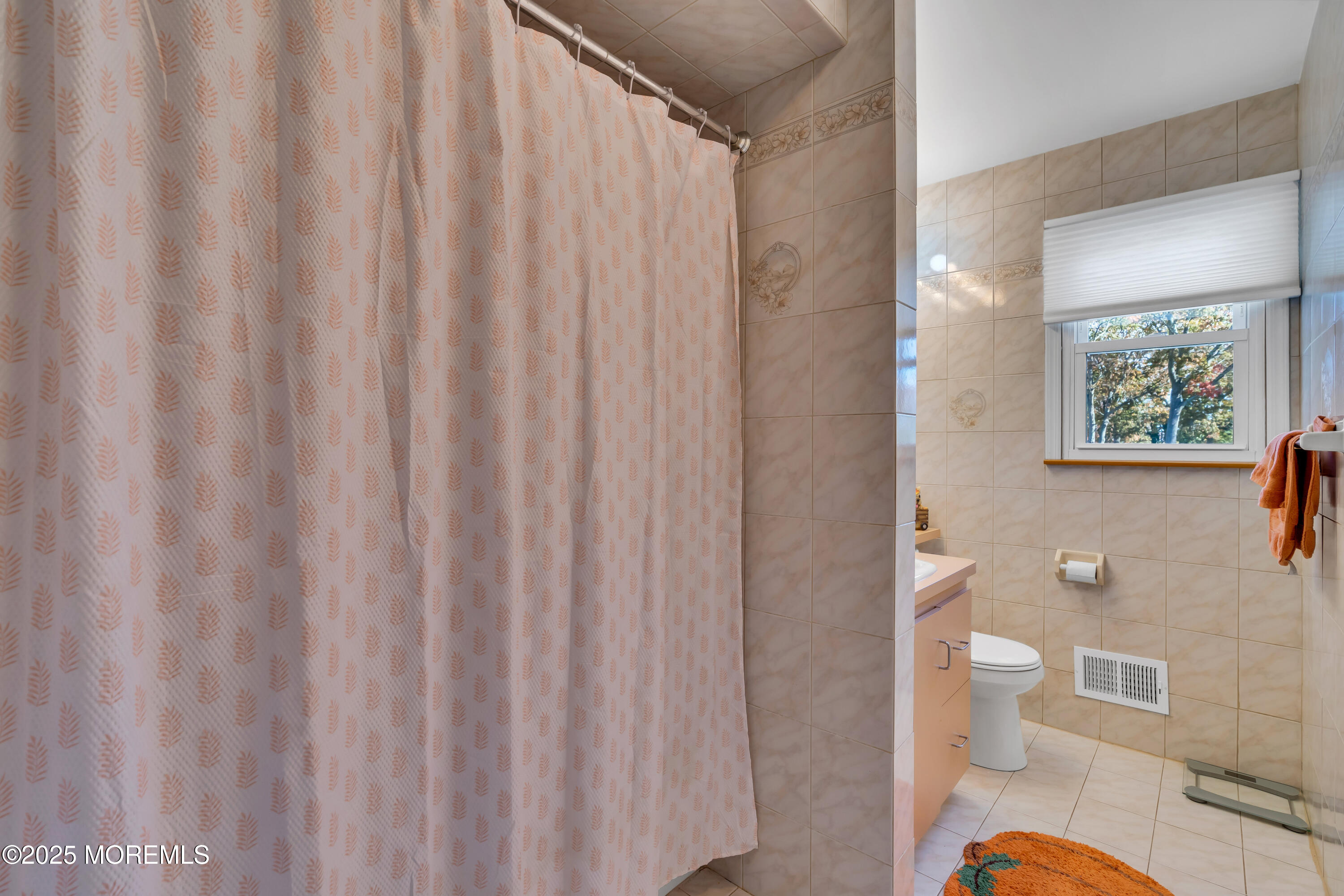 Toms River, New Jersey, 08753, United States, 4 Bedrooms Bedrooms, ,3 BathroomsBathrooms,Residential,For Sale,1987379