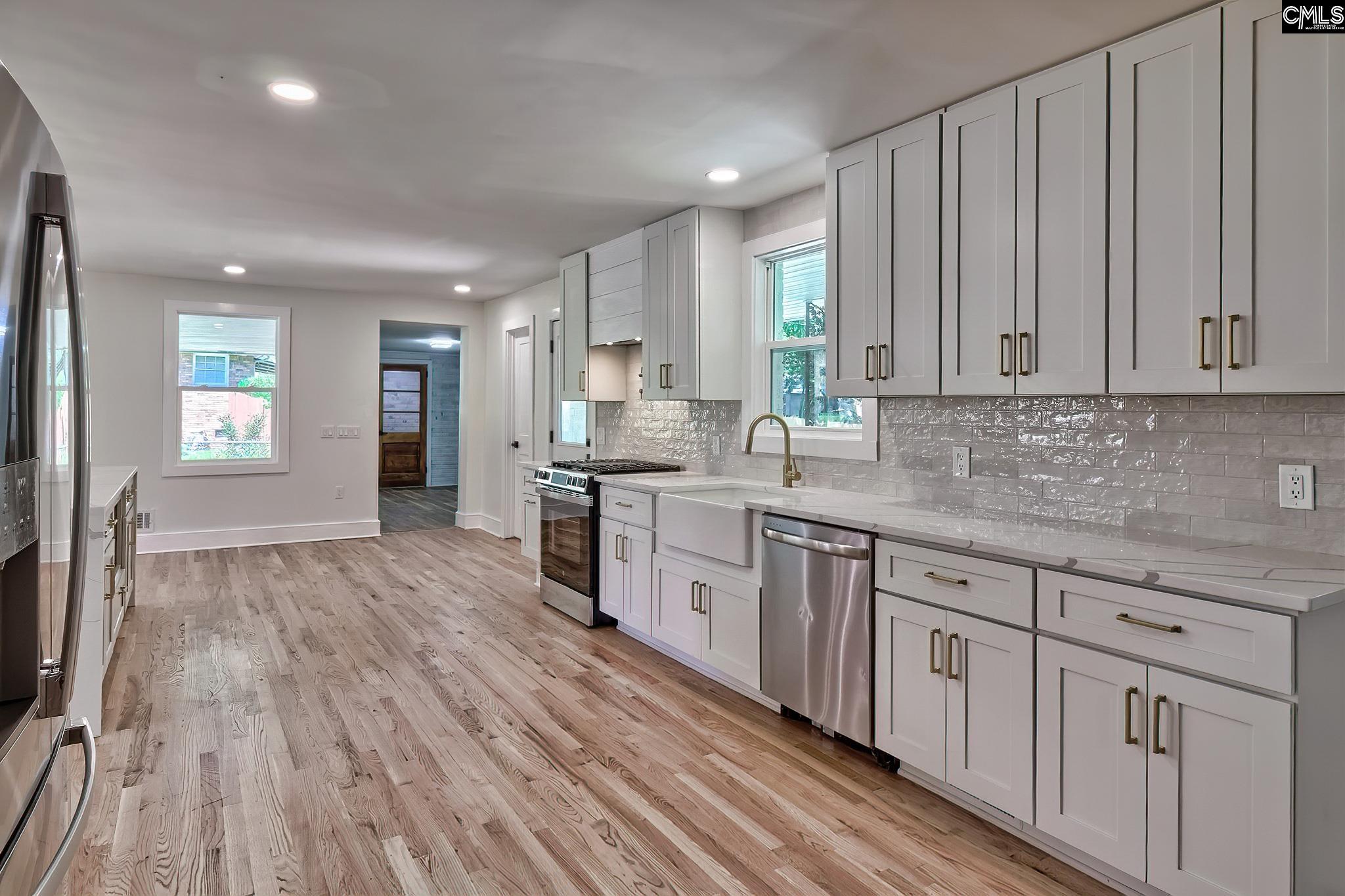Cayce, South Carolina, 29033, United States, 3 Bedrooms Bedrooms, ,3 BathroomsBathrooms,Residential,For Sale,1875561
