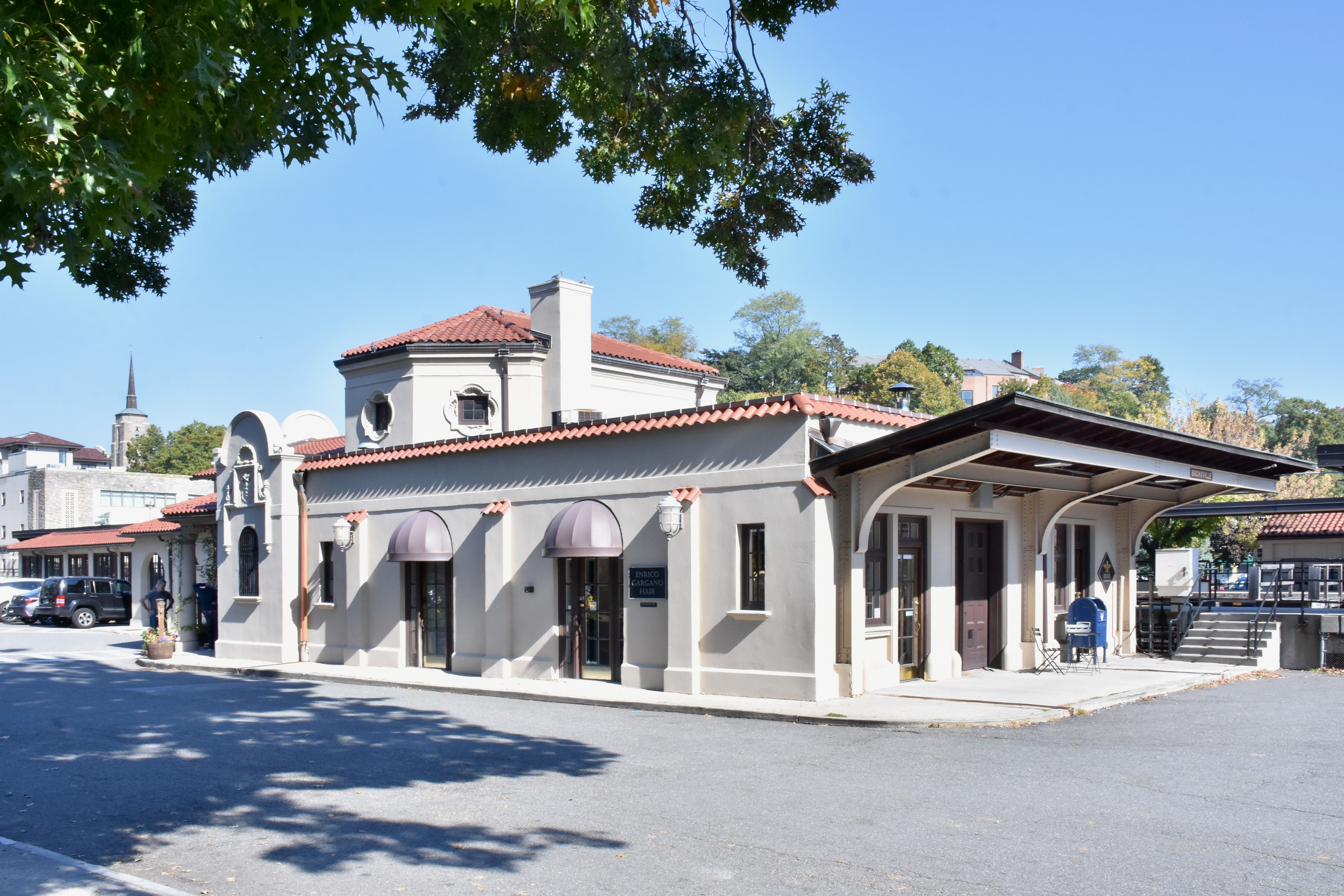 246 Bronxville Road - 物件實景